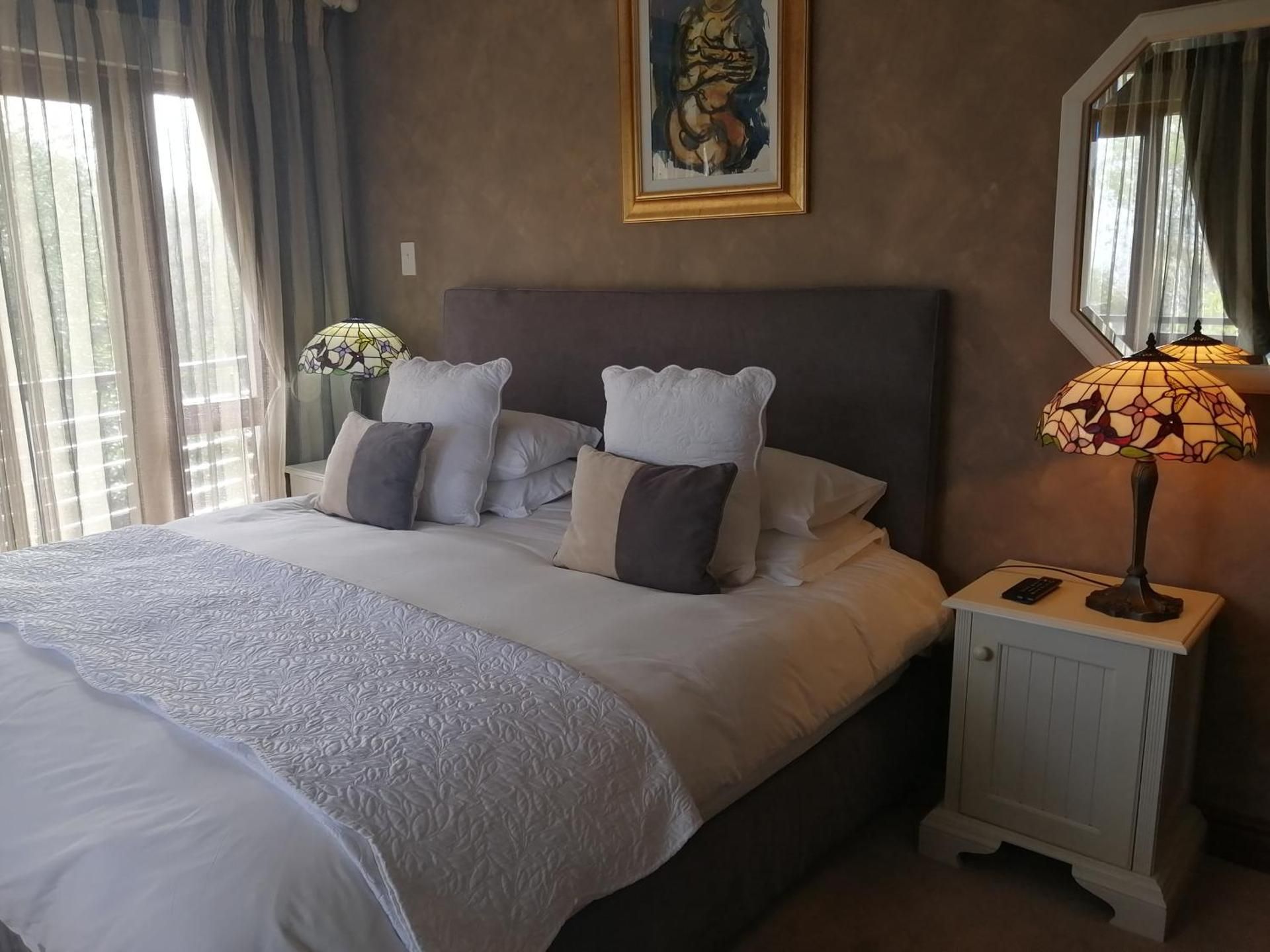 Luxury King Room