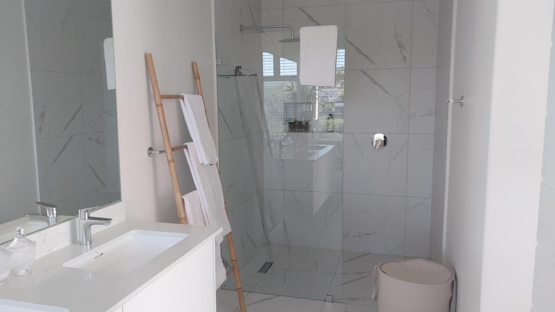 Lagoon Apartment  with Lagoon View