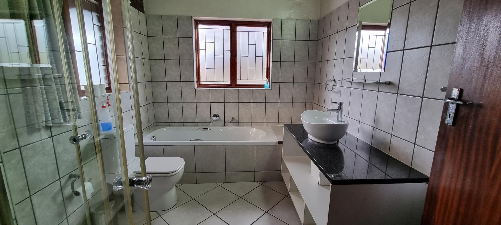 Cottage 4 Salt River Lodge