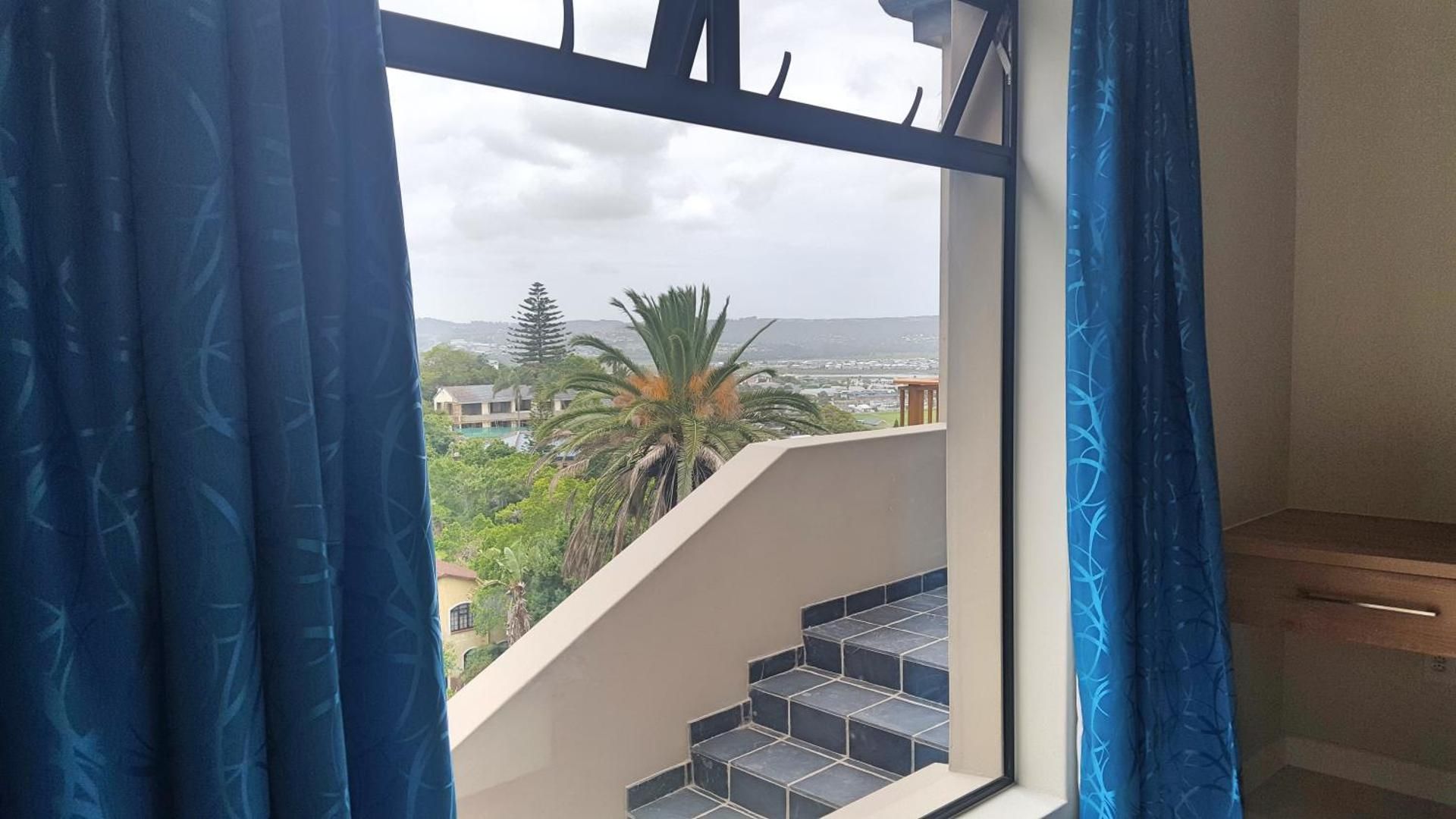 Standard Double Room with Shared Bathroom