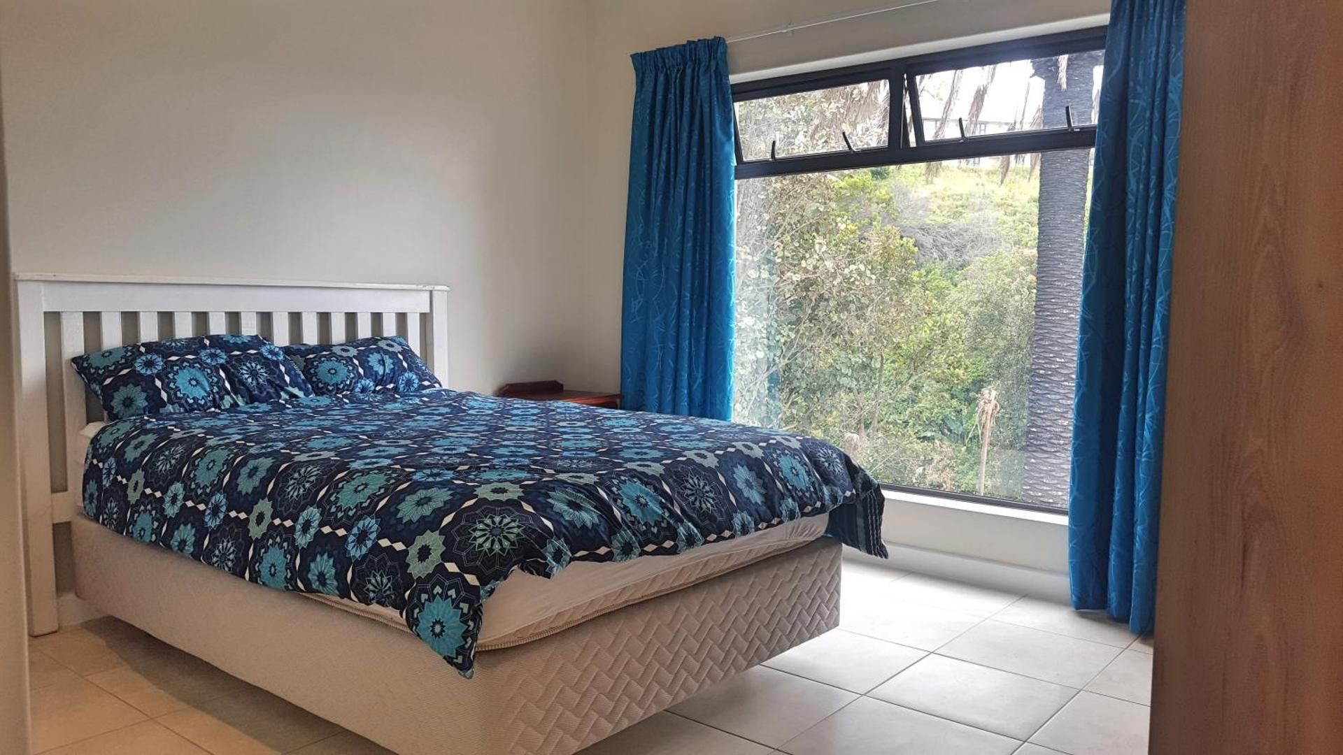Standard Double Room with Shared Bathroom