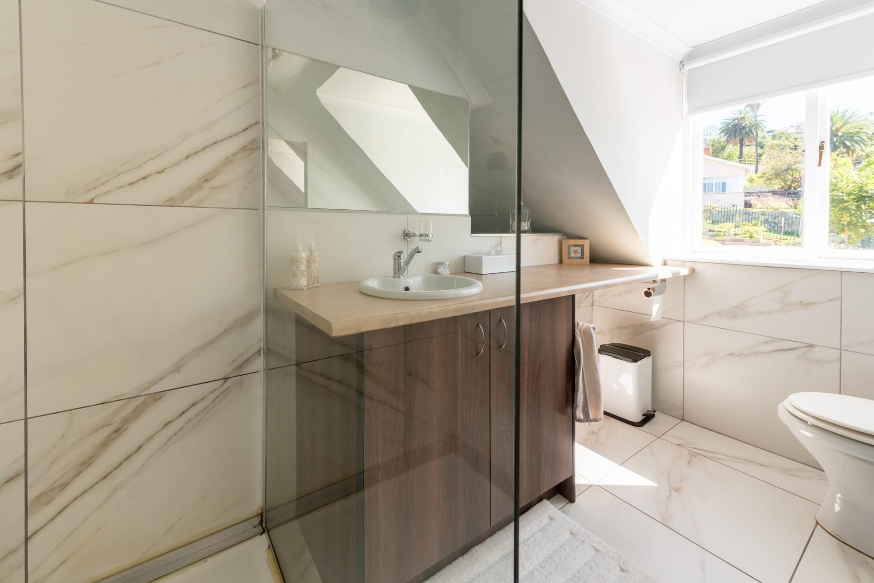 6 On Protea Lagoon Loft