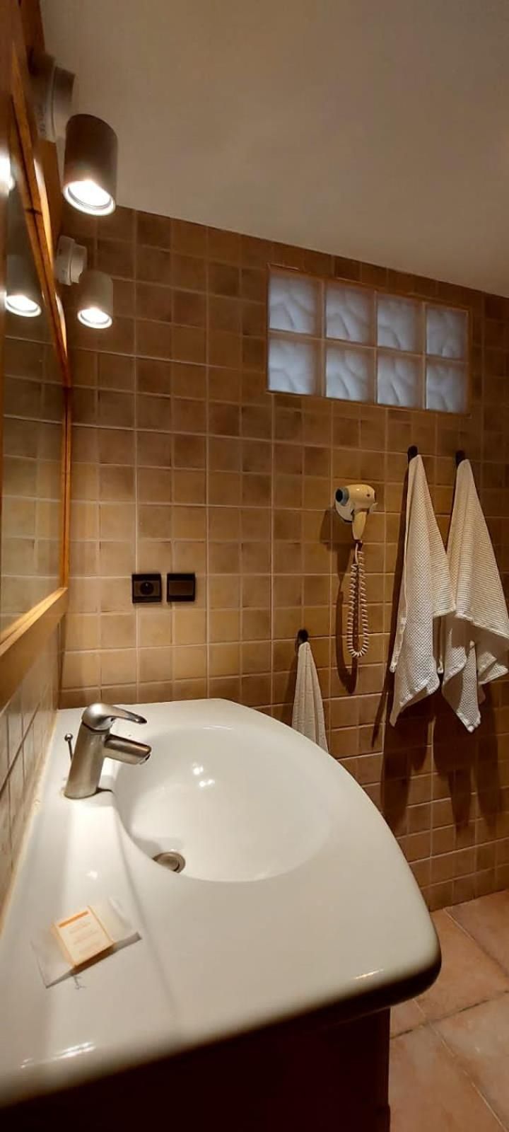 Double or Twin Room with Sea View