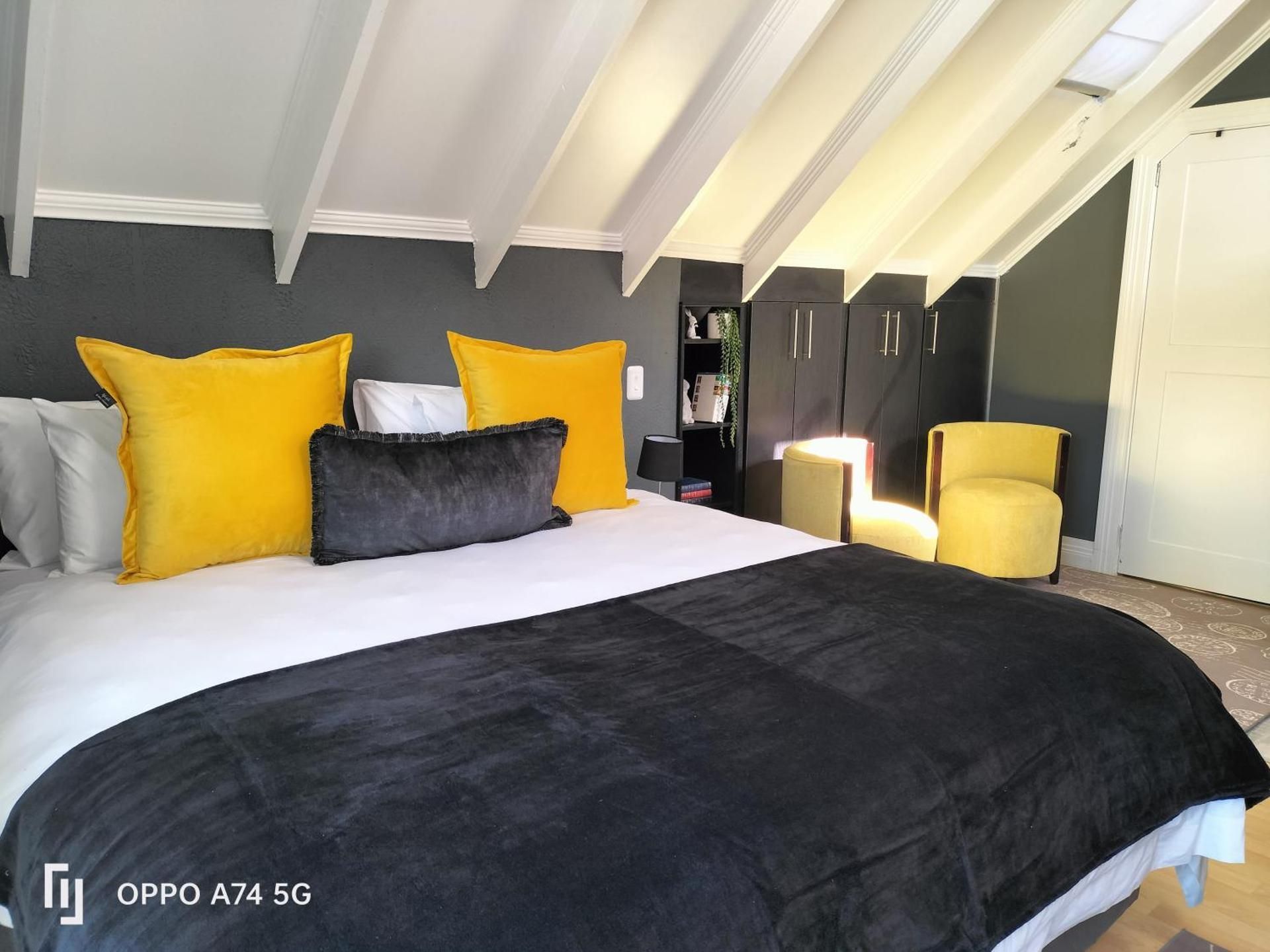 Deluxe Loft