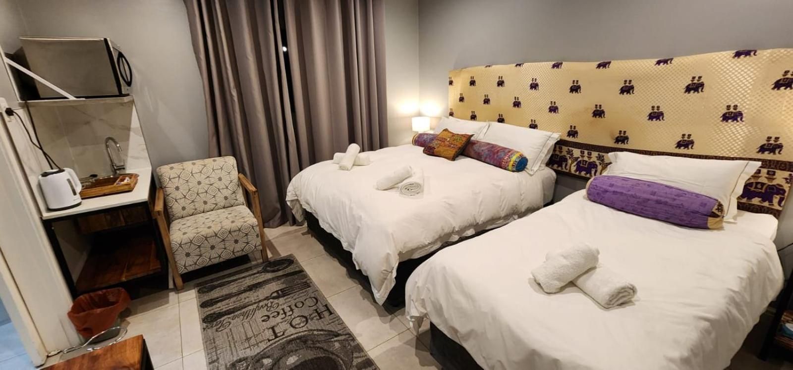 Double or Twin Room with Bathroom