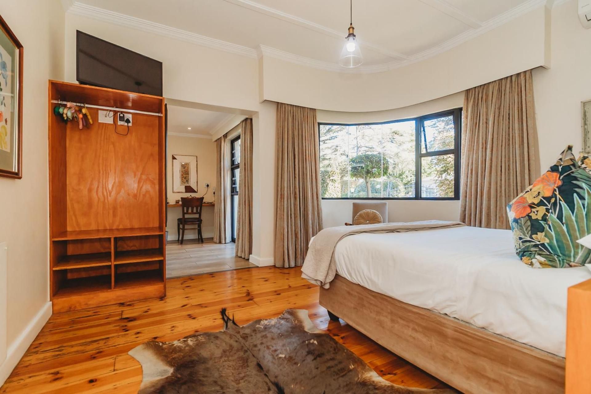 Four-Bedroom Holiday Home