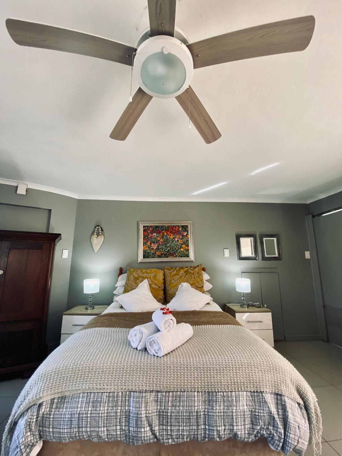 Quadruple Room with Private Bathroom