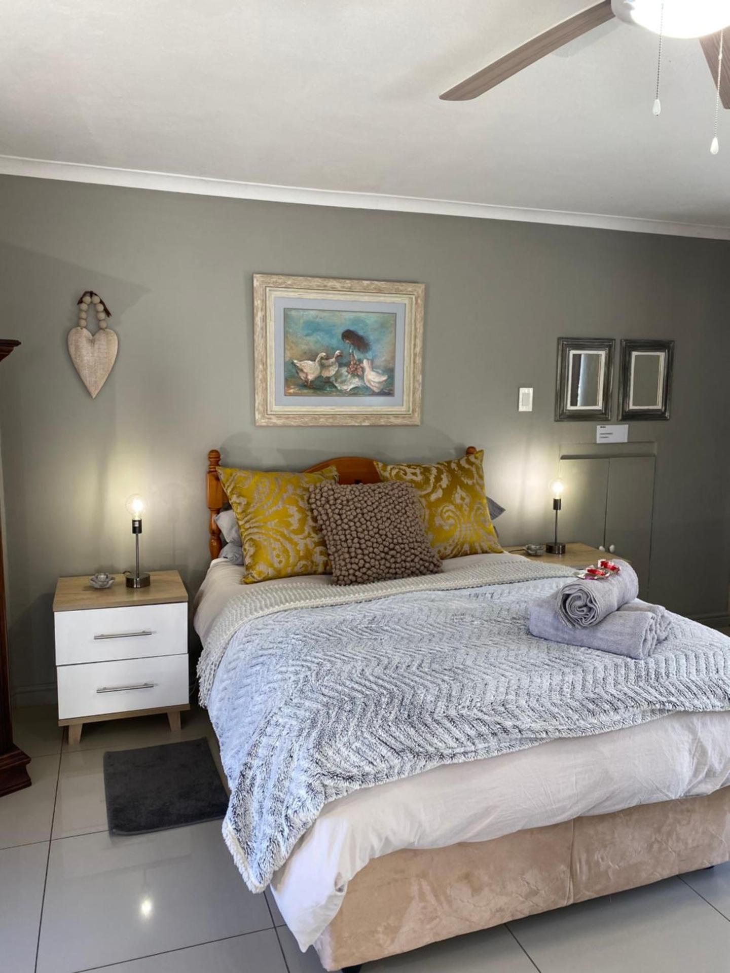 Quadruple Room with Private Bathroom