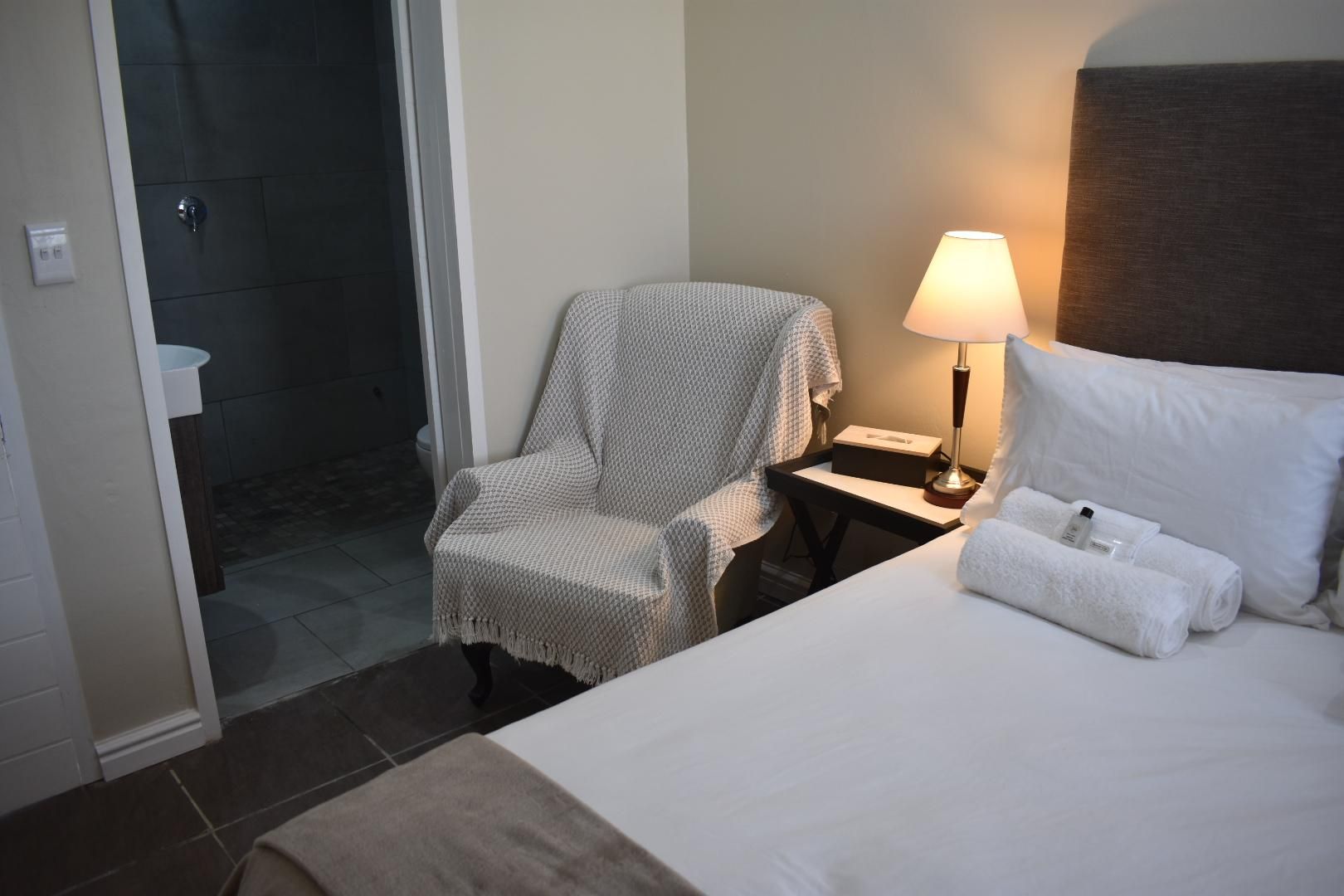 Deluxe Double Room 4