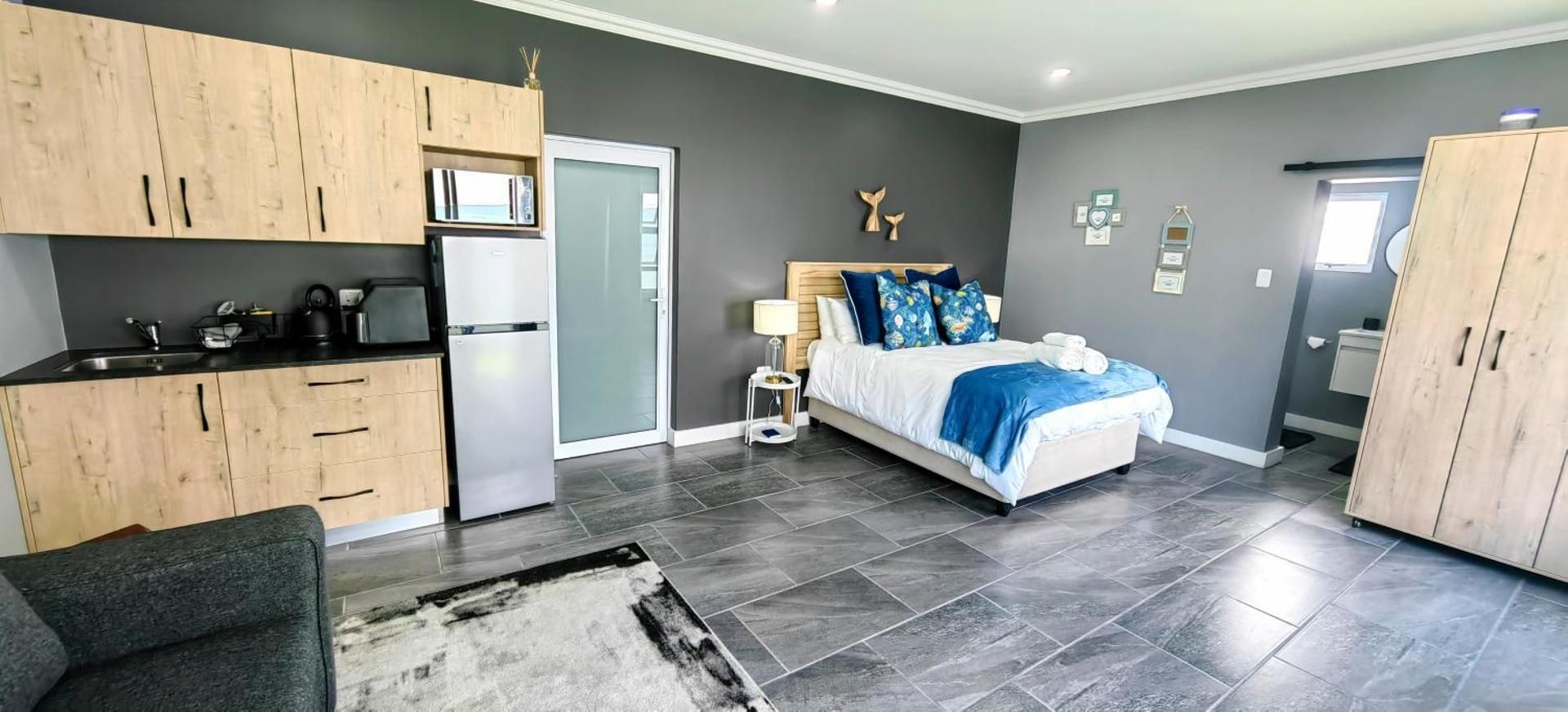 Family Room with Shower