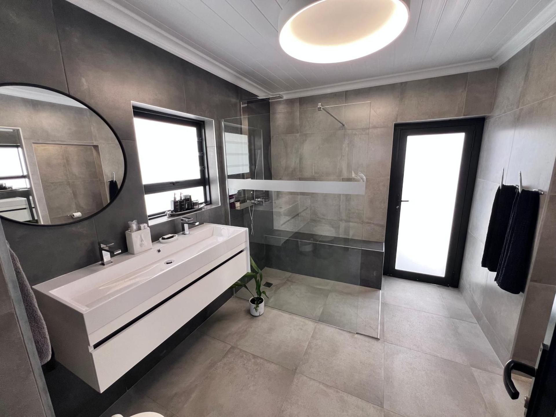 Deluxe Suite with Sea View