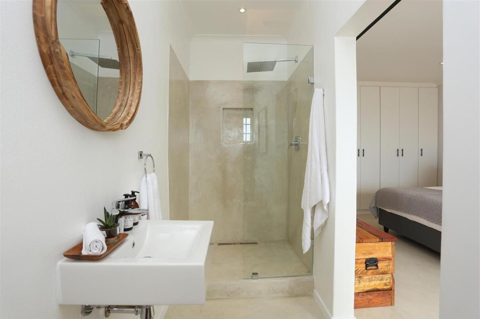 Deluxe Suite with Sea View