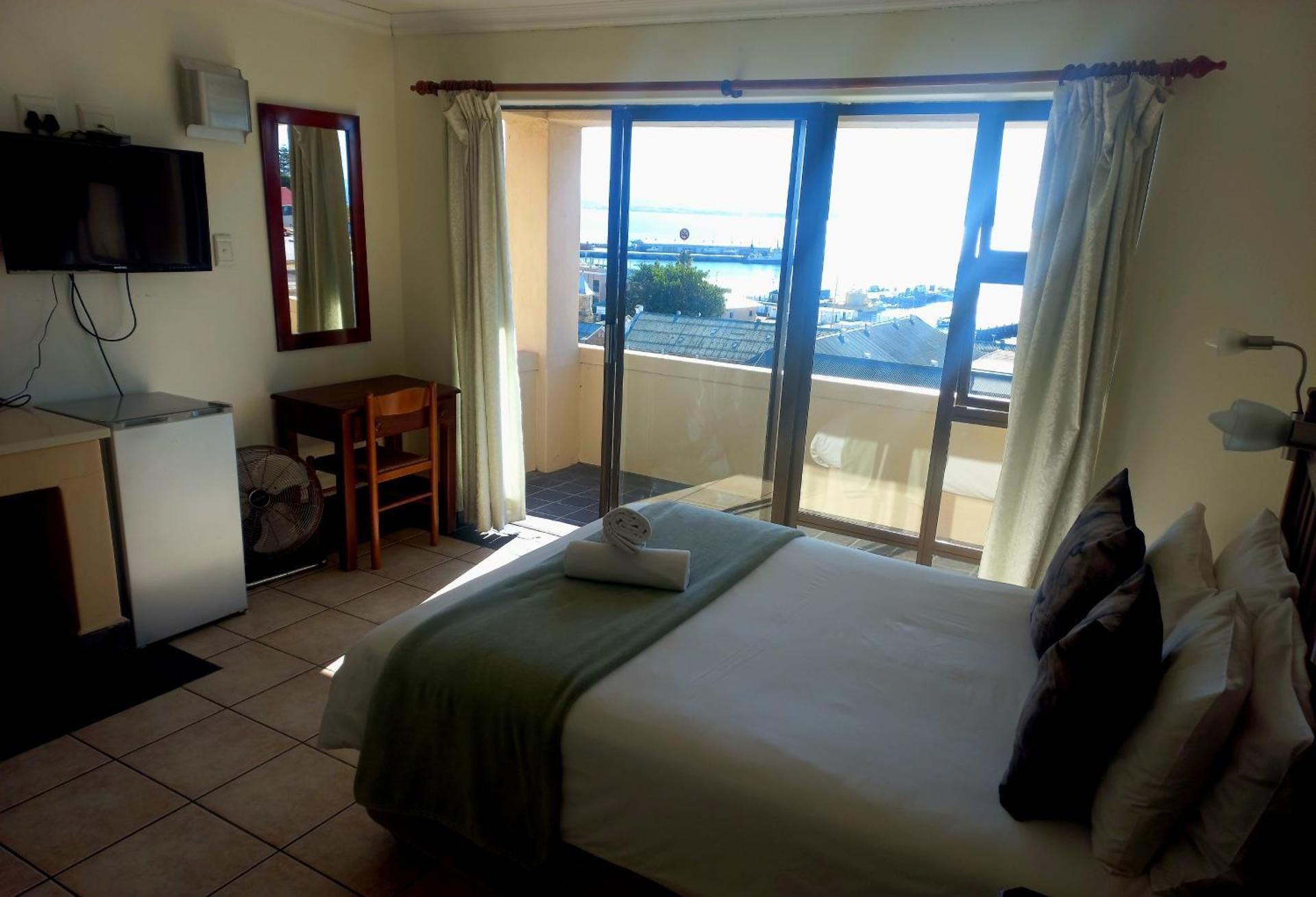 Deluxe Double Room with Balcony and Sea View