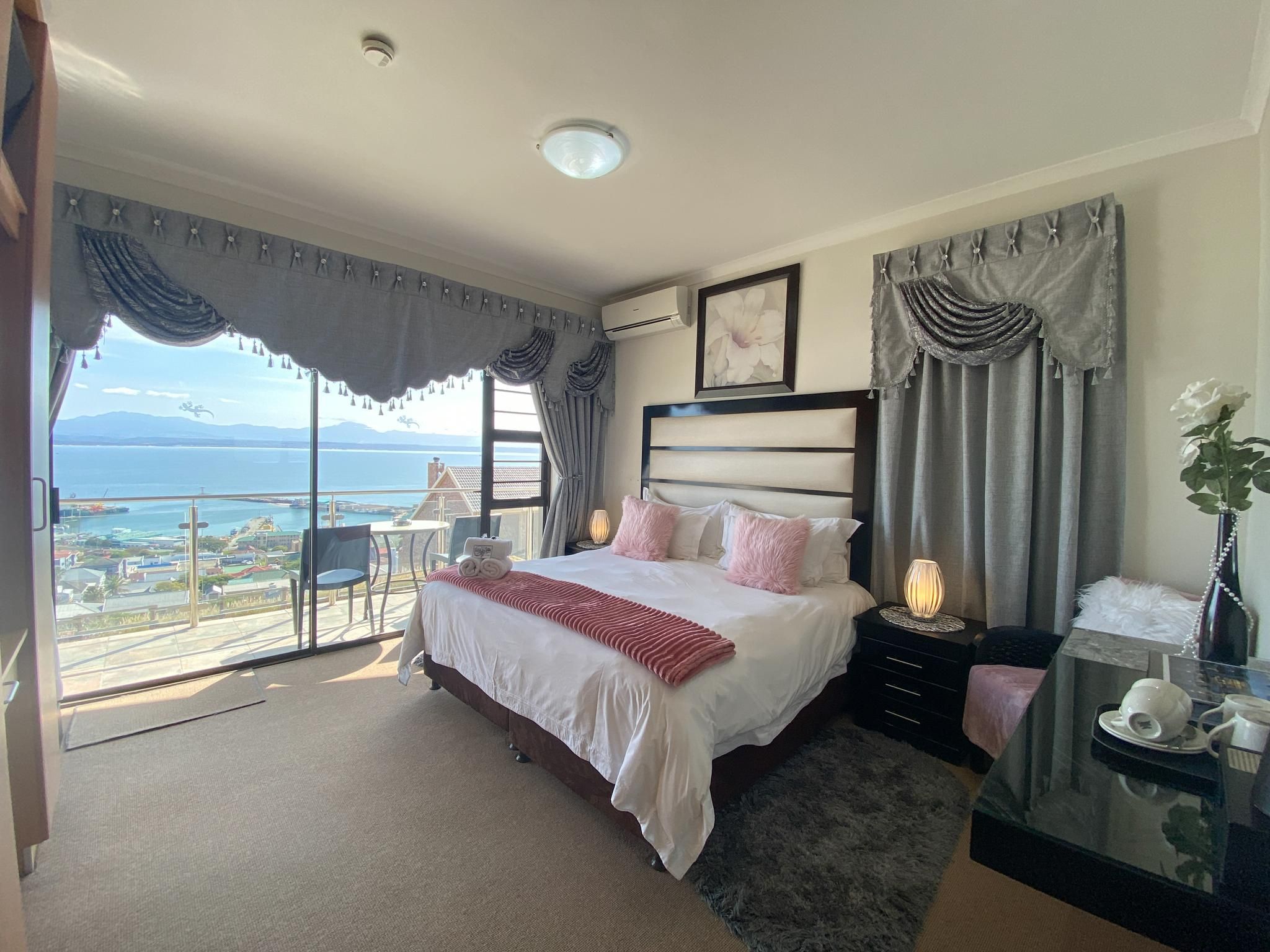 Bartnique Guesthouse Superior Room