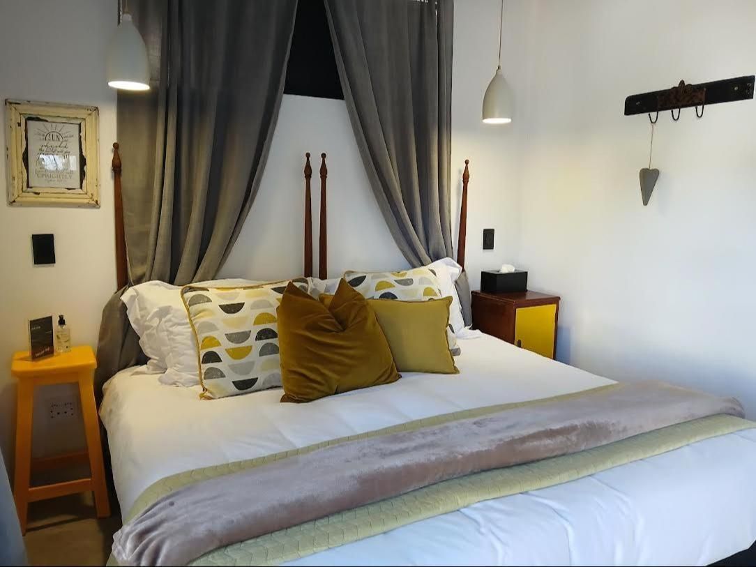 Double Room with Pool View