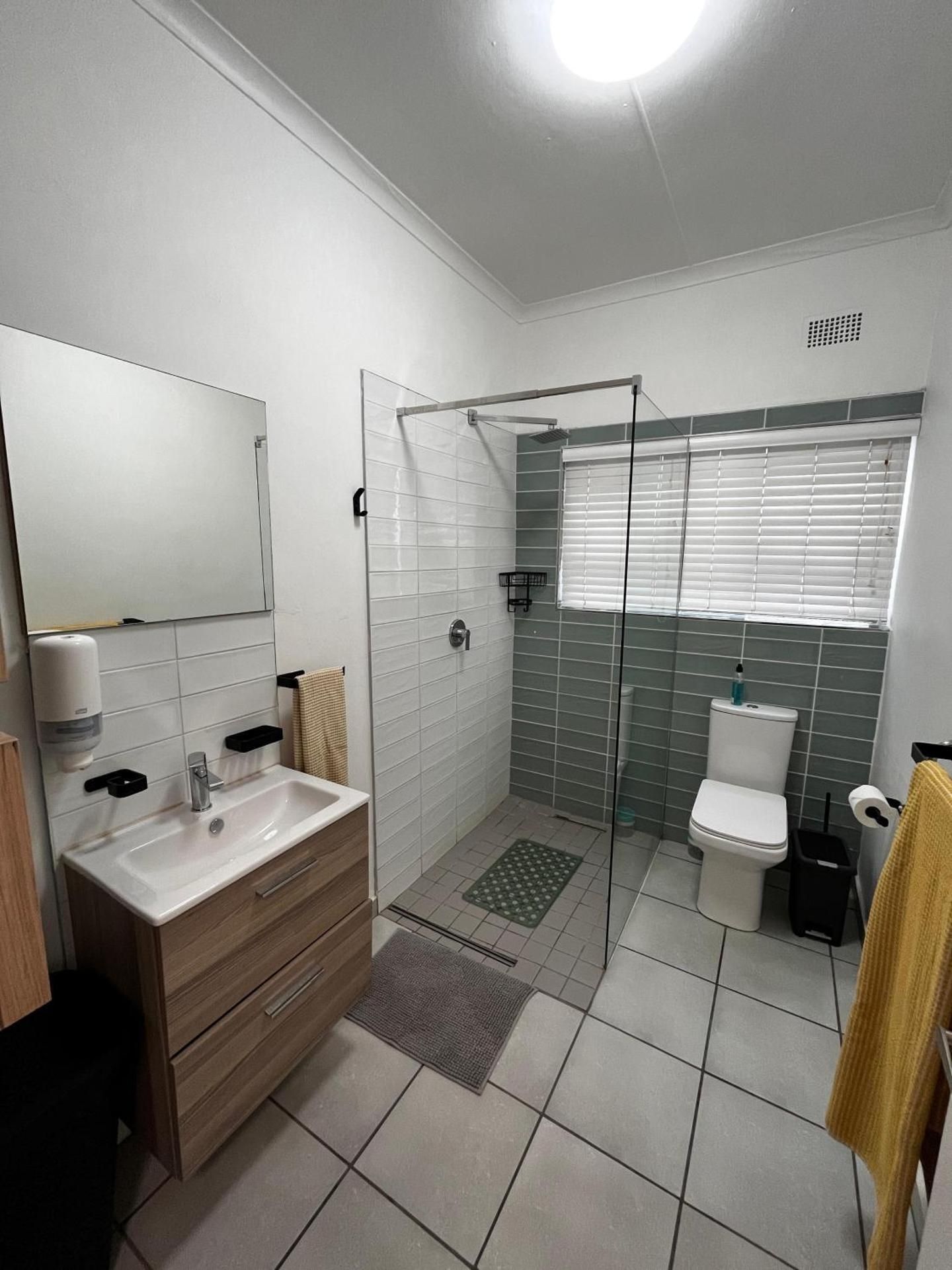 Two-Bedroom Apartment (5 Adults) -  8