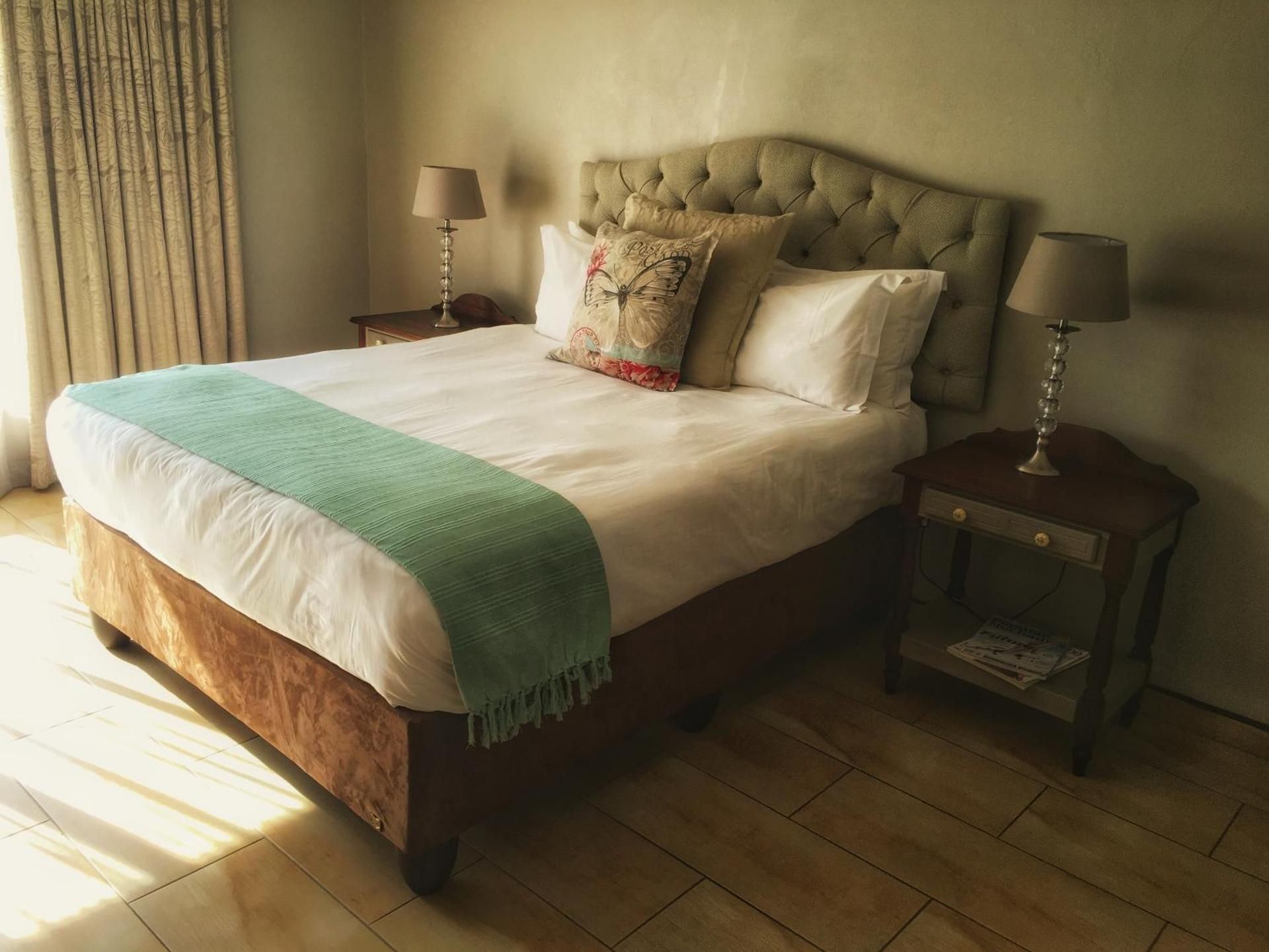 Deluxe Two-Bedroom Family Suite - 8