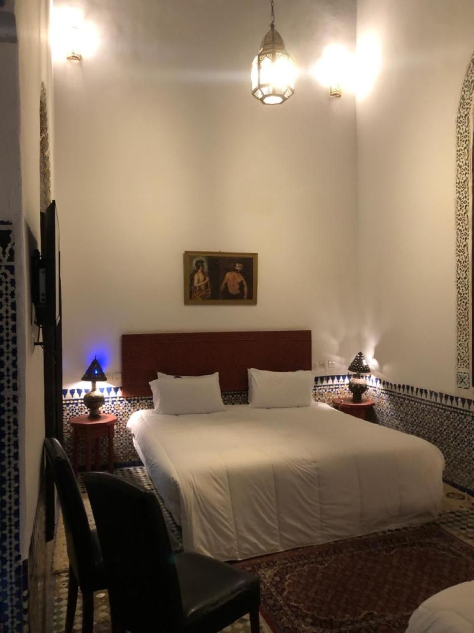 Deluxe Room (2 Adults + 1 Child)