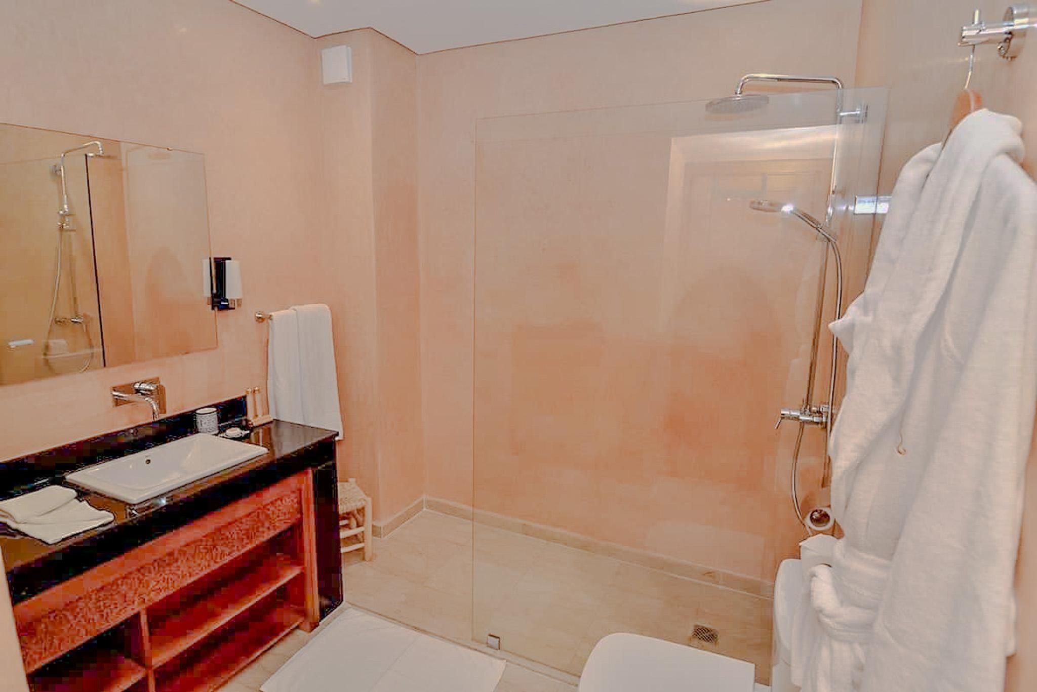 Riad Al Ansari Suite B 3
