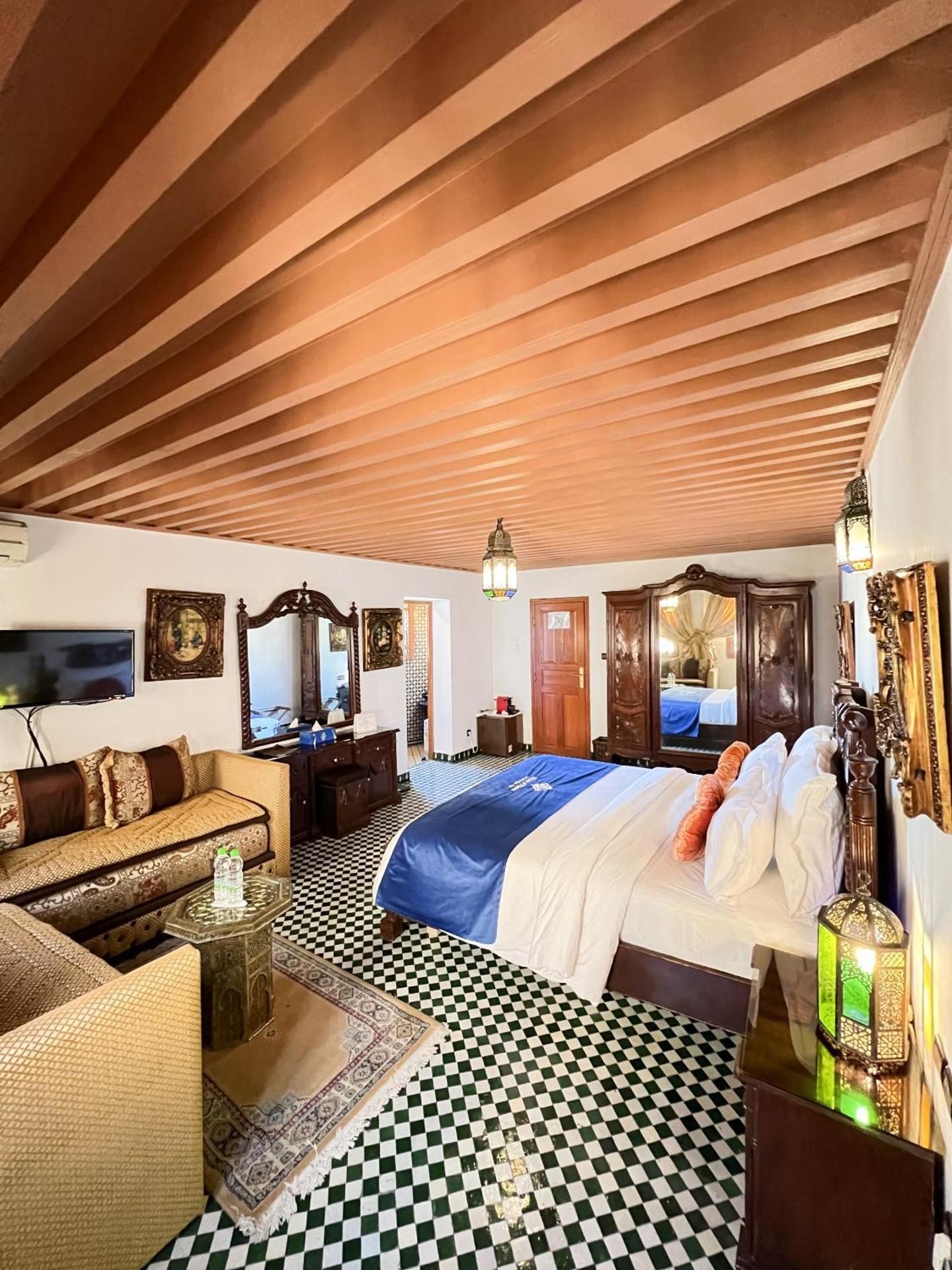 Junior Suite with Canal View