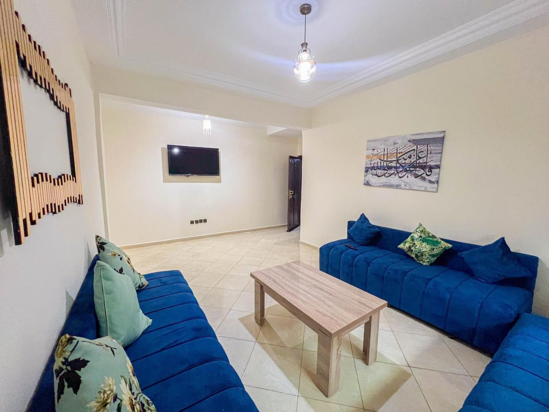 Two-Bedroom Deluxe Apartment with Balcony