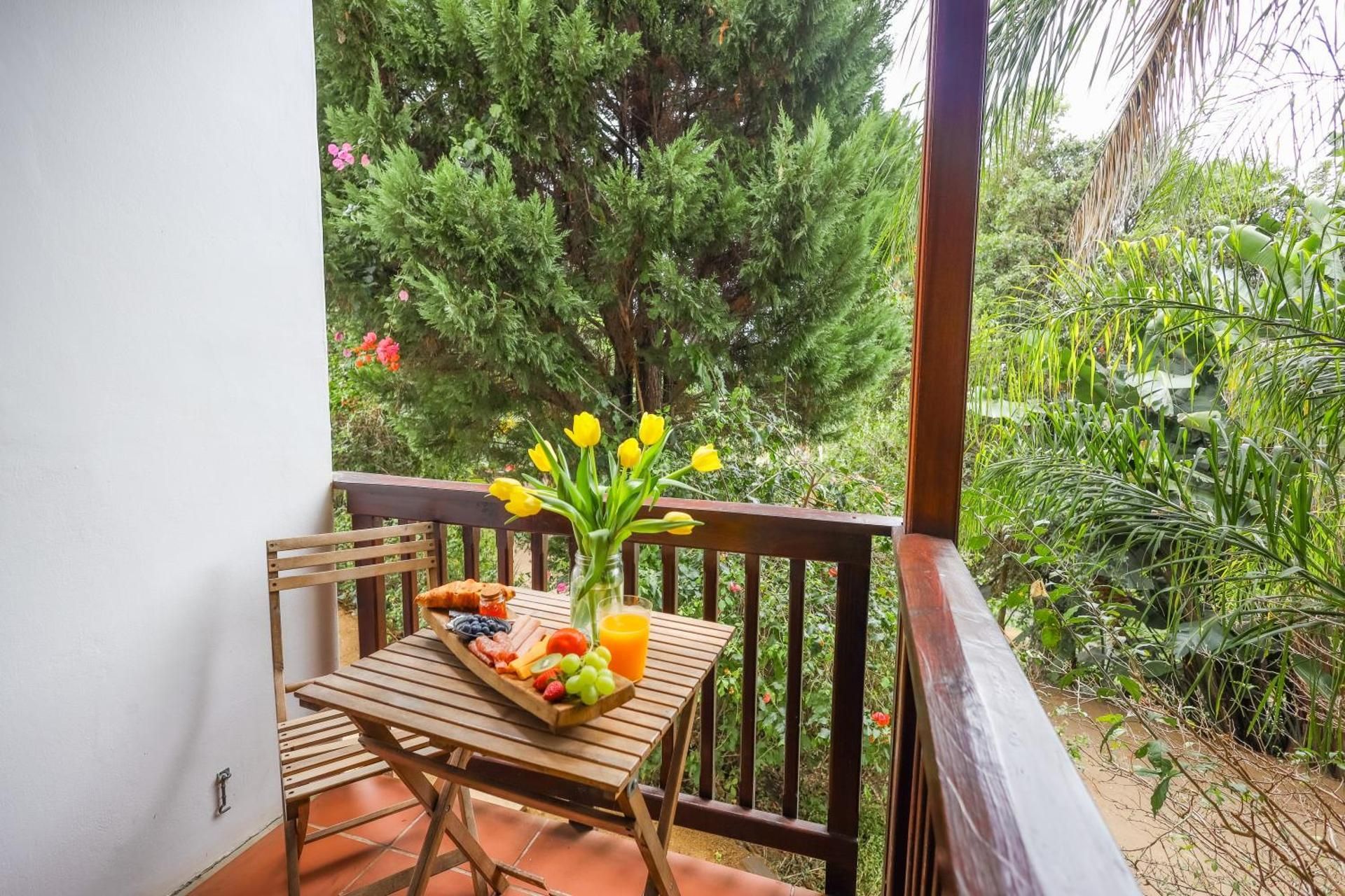 Studio with Garden View