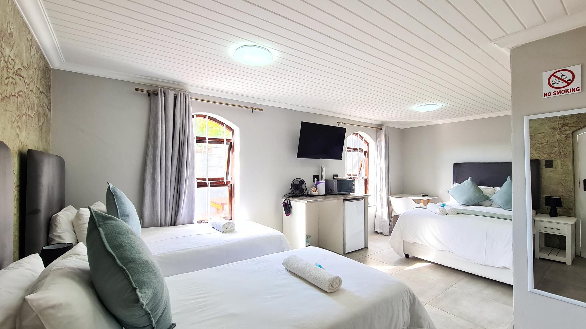 Family Room with Garden View