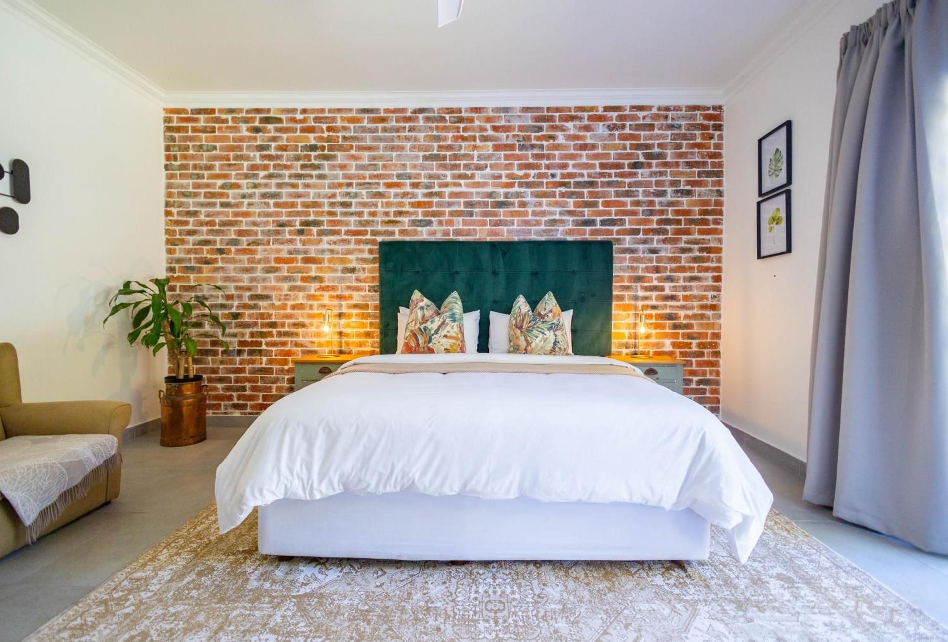 Twin Room with Pool View
