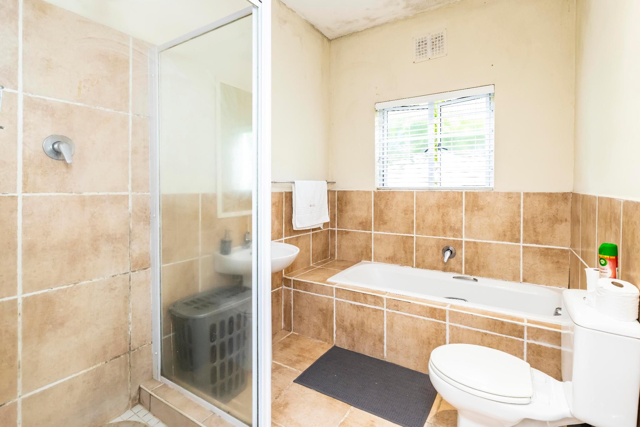 Modern Executive Unit Modern Executive Apartment 2