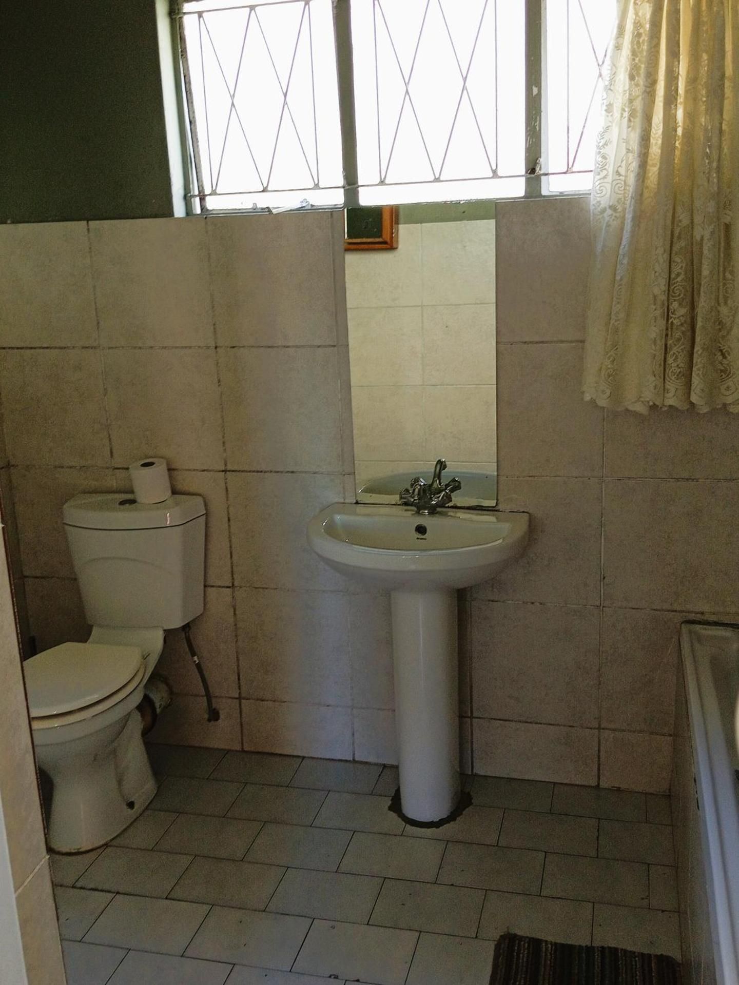 Triple Room with Shared Bathroom