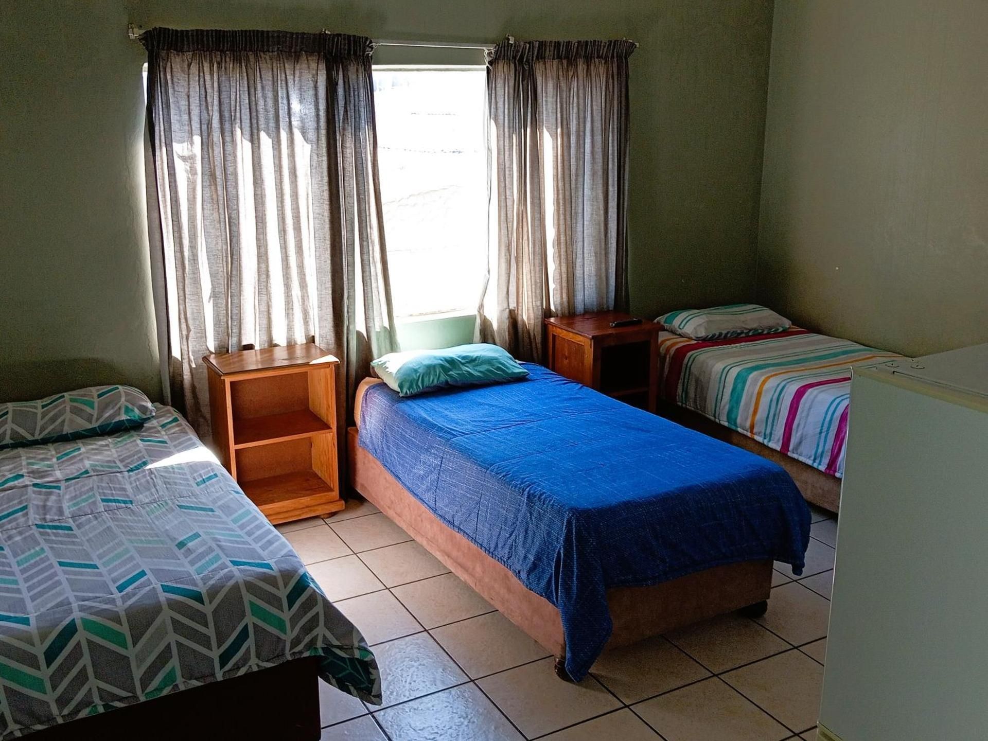 Triple Room with Shared Bathroom