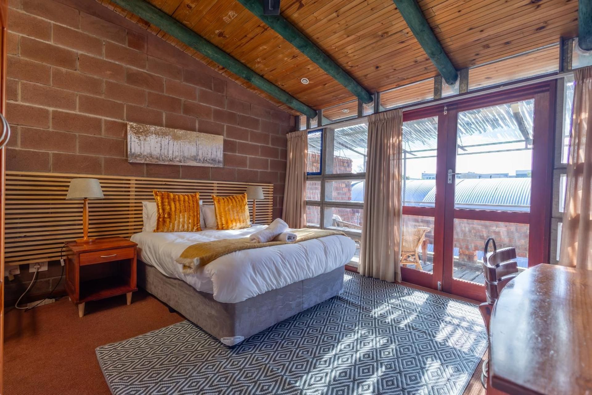 Queen Room with Balcony