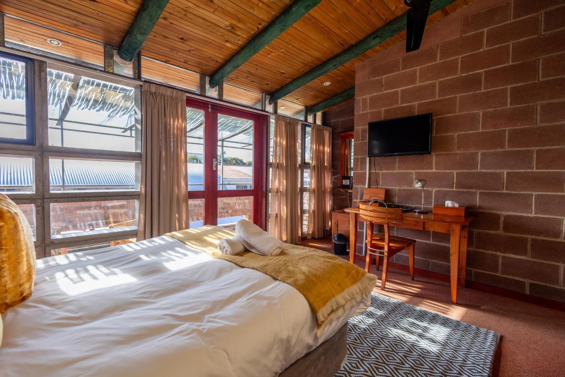 Queen Room with Balcony