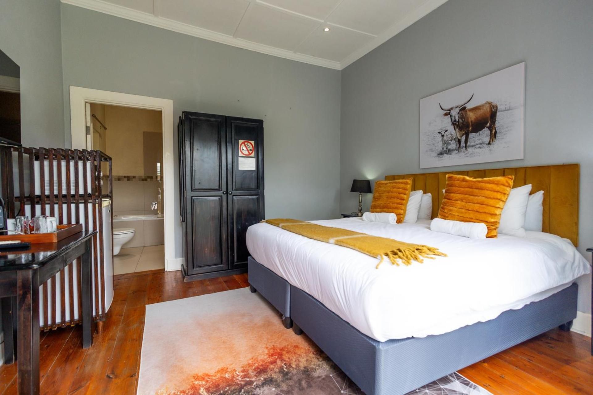 Double Room with Pool View