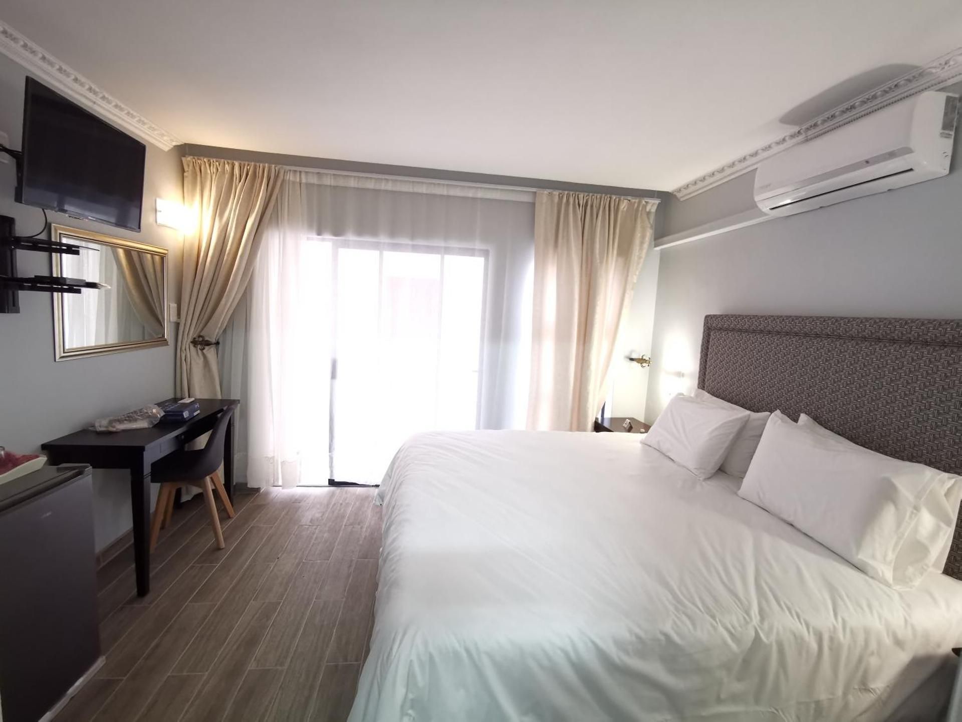 Twin Room with Shower