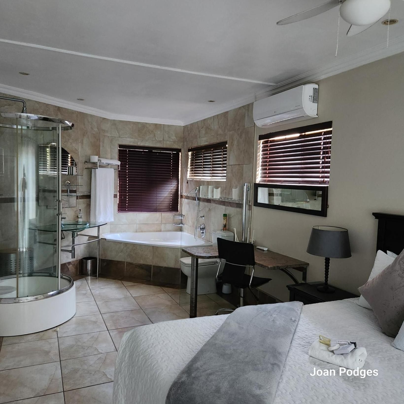 Luxury Two-Bedroom Apartment
