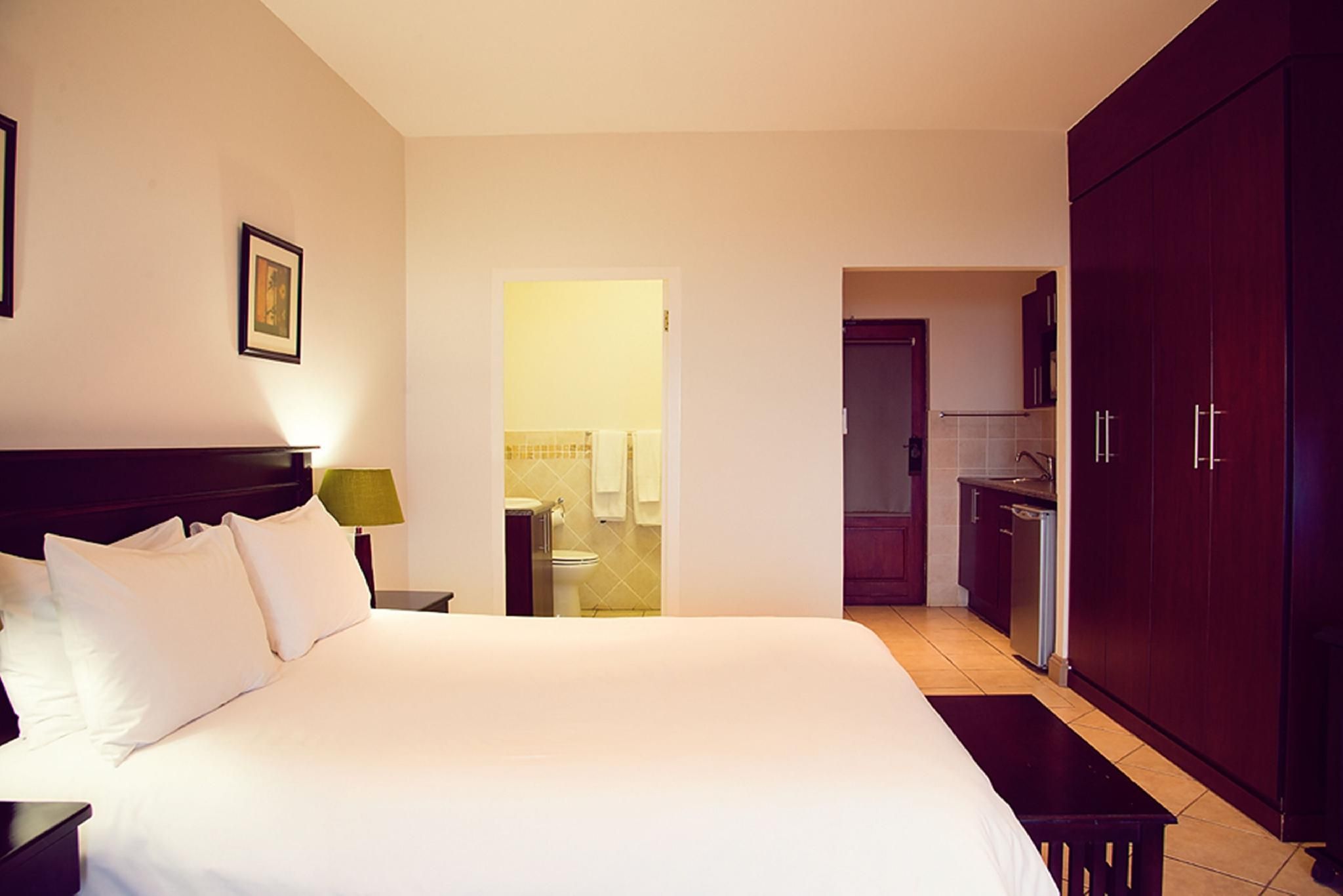 Superior Room with Double Bed and Sleeper Couch