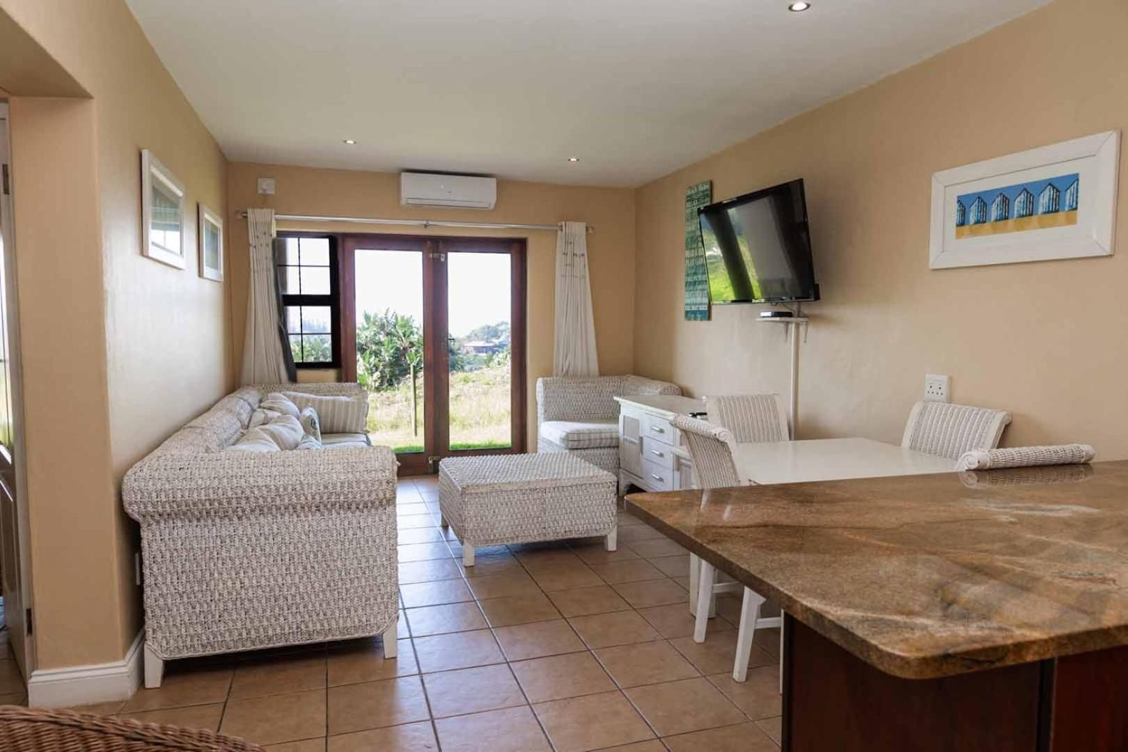 Two-Bedroom Apartment with Double Bed and Twin Beds