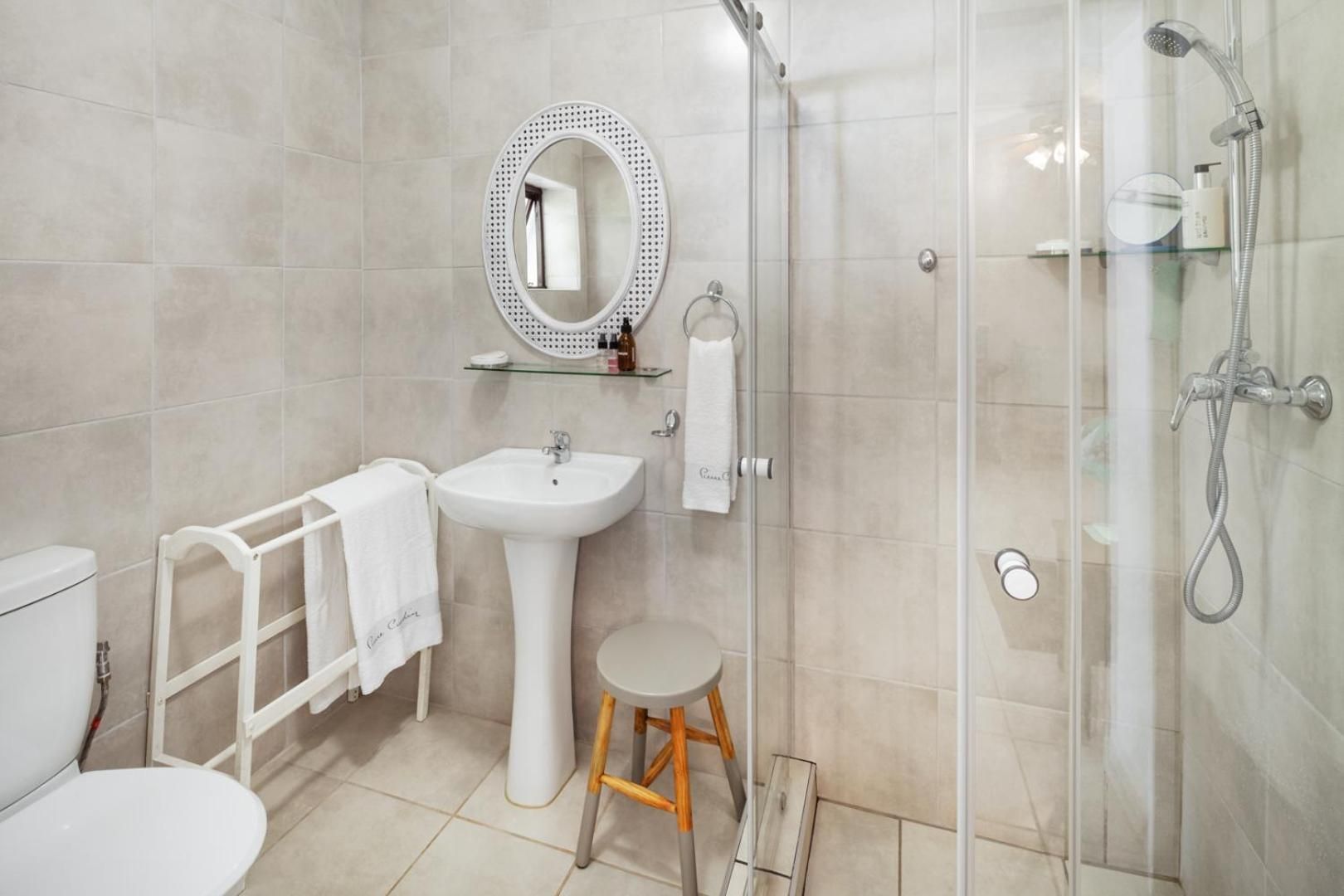 Twin Room with Private Bathroom