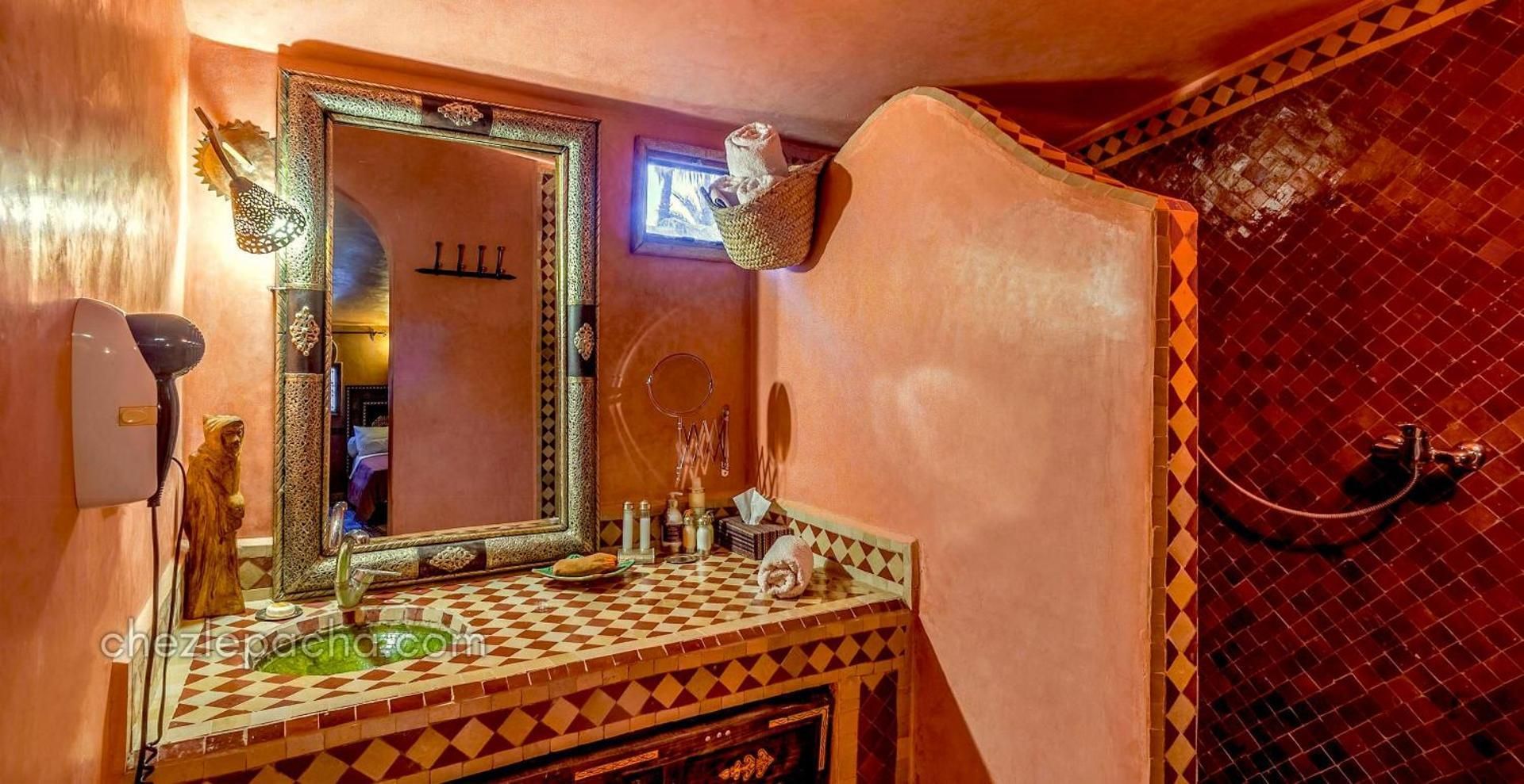 Chez Le Pacha