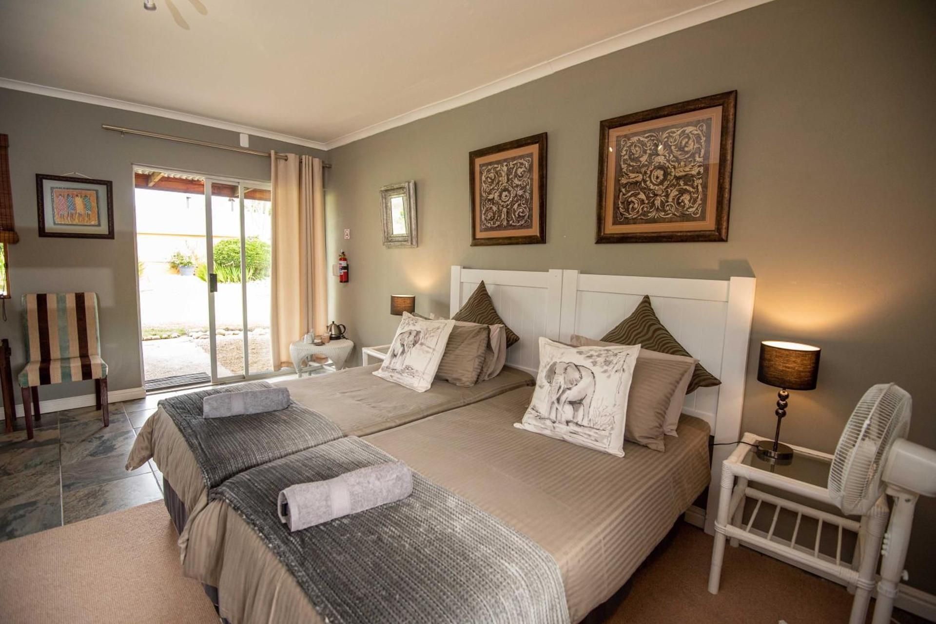 Double or Twin Room with Lake View