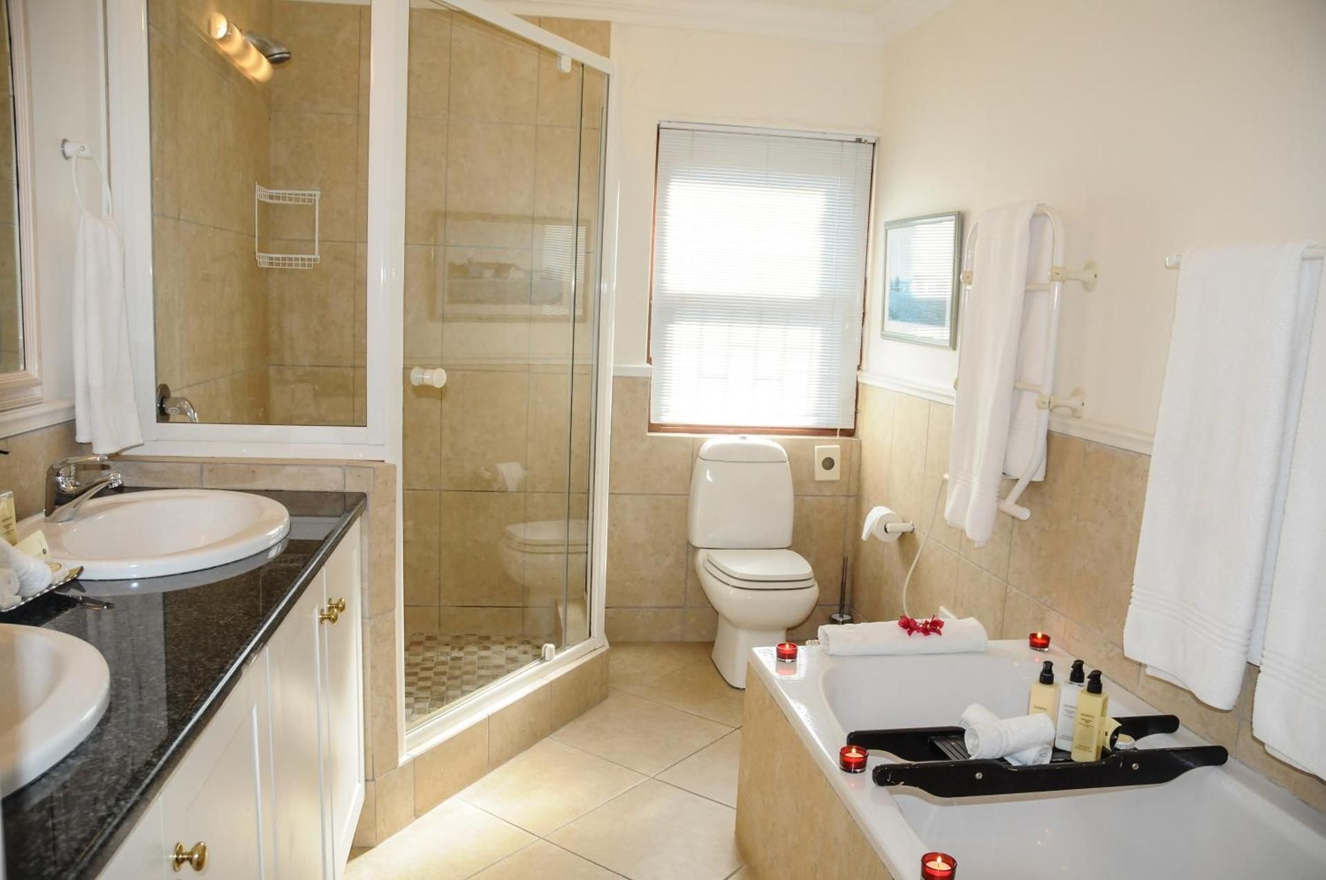 Luxury Suite with Ocean and Lagoon View - 7