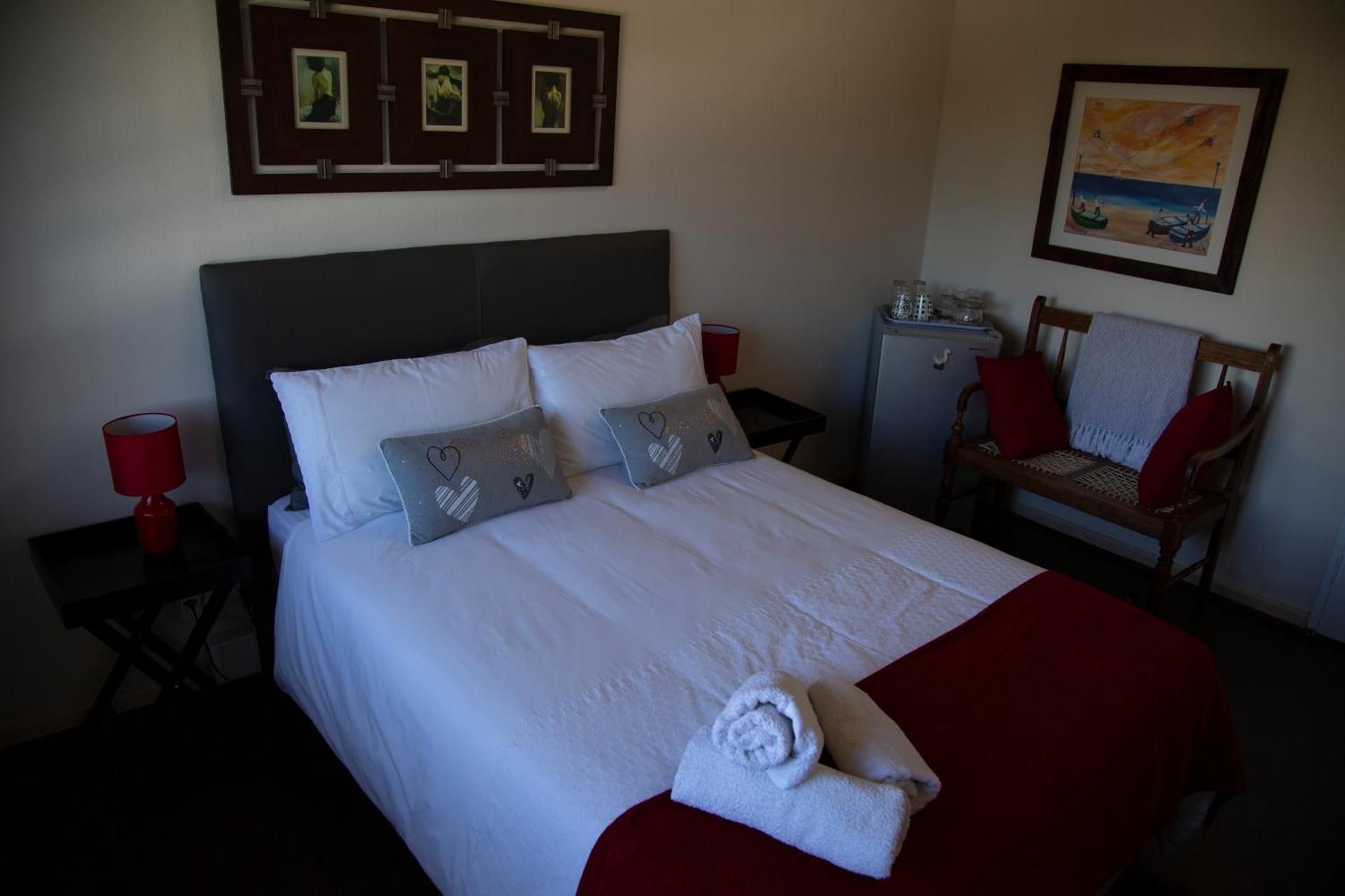 Queen Room with Garden View
