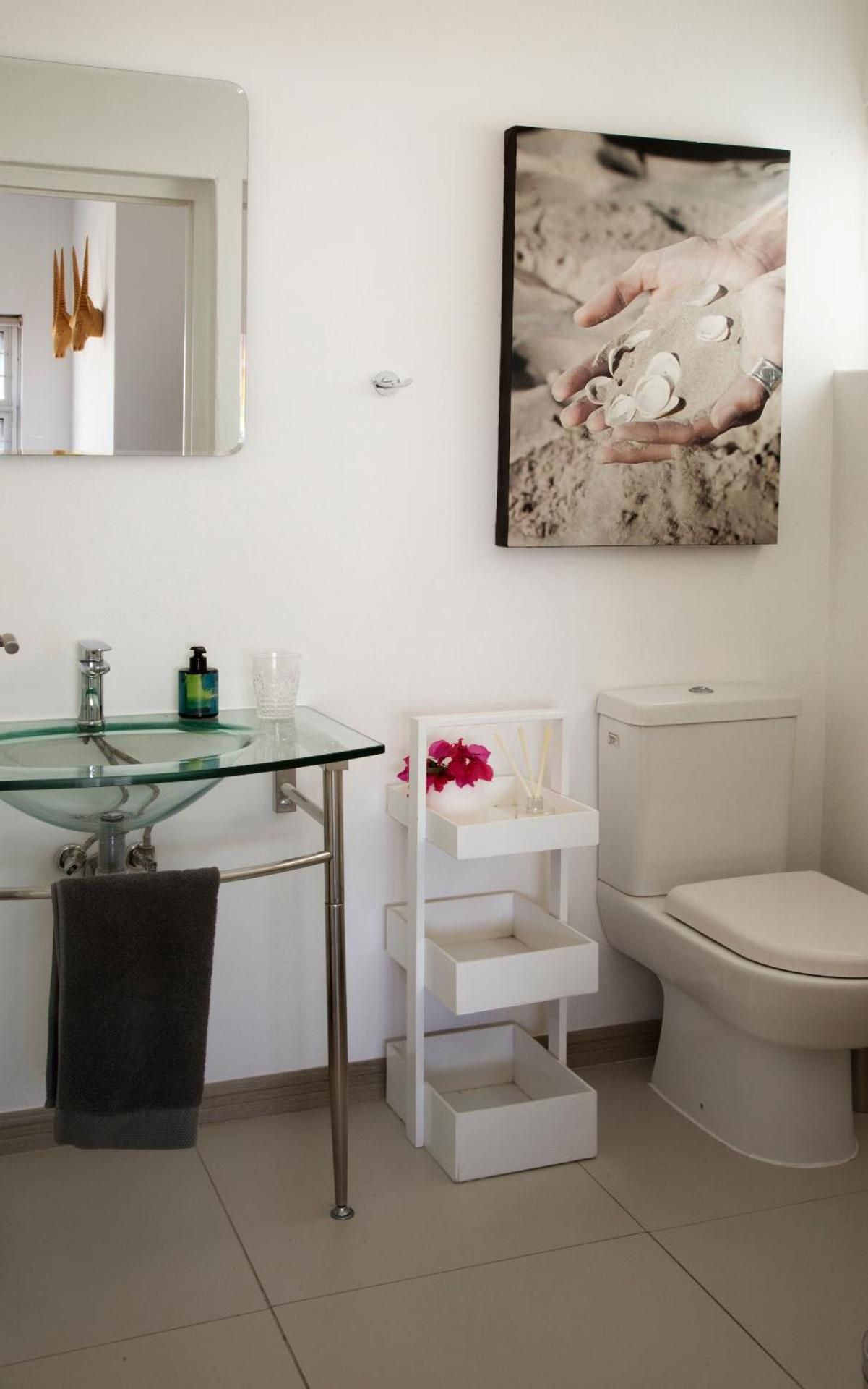 Deluxe Queen Suite