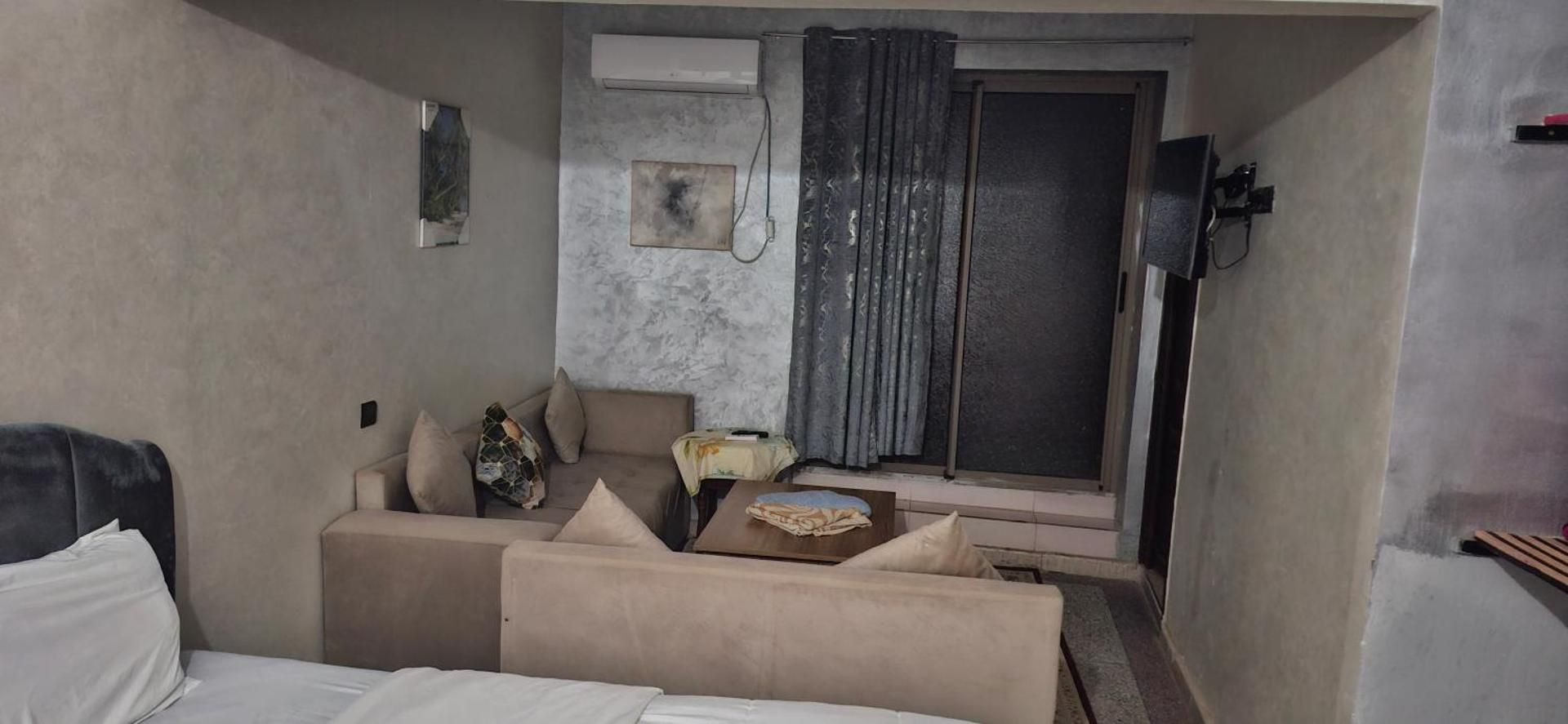 Family Room (4 Adults)