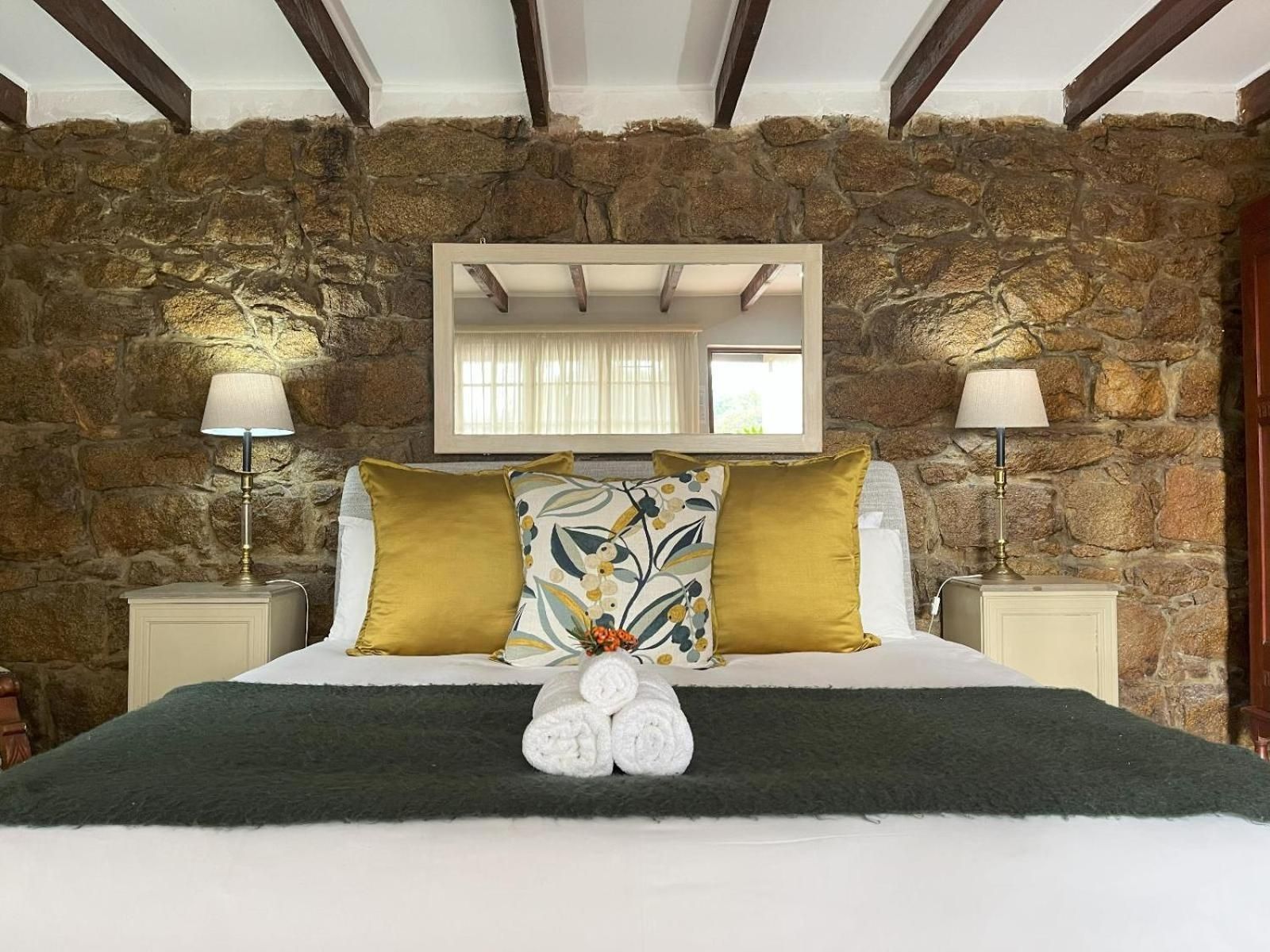 Queen Room with Garden View