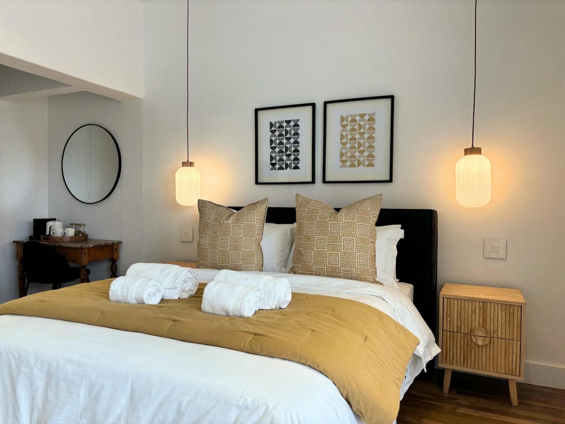 Luxury Queen Room