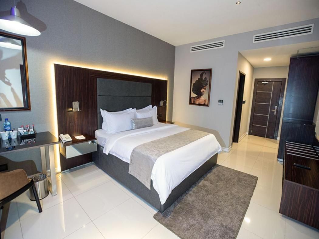 Deluxe King Room