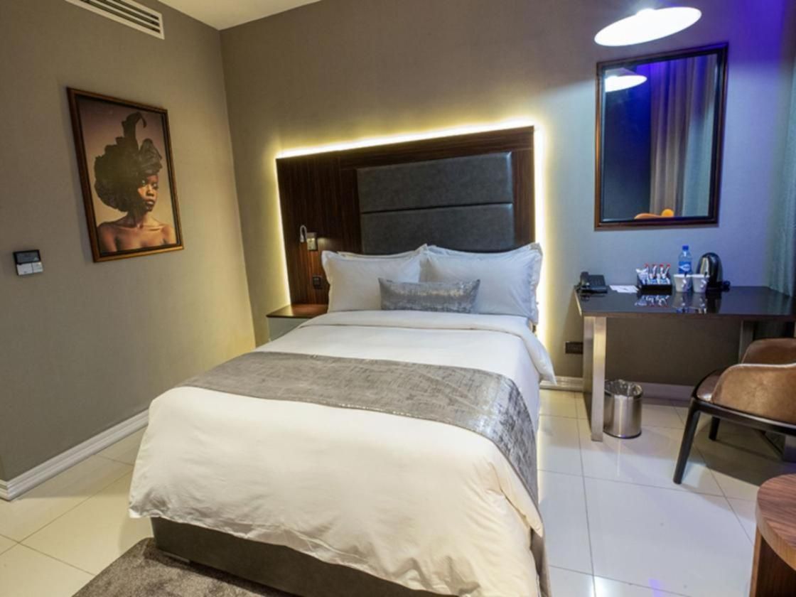 Tripod Hotel by Pedestal Owerri Standard Queen Room 2