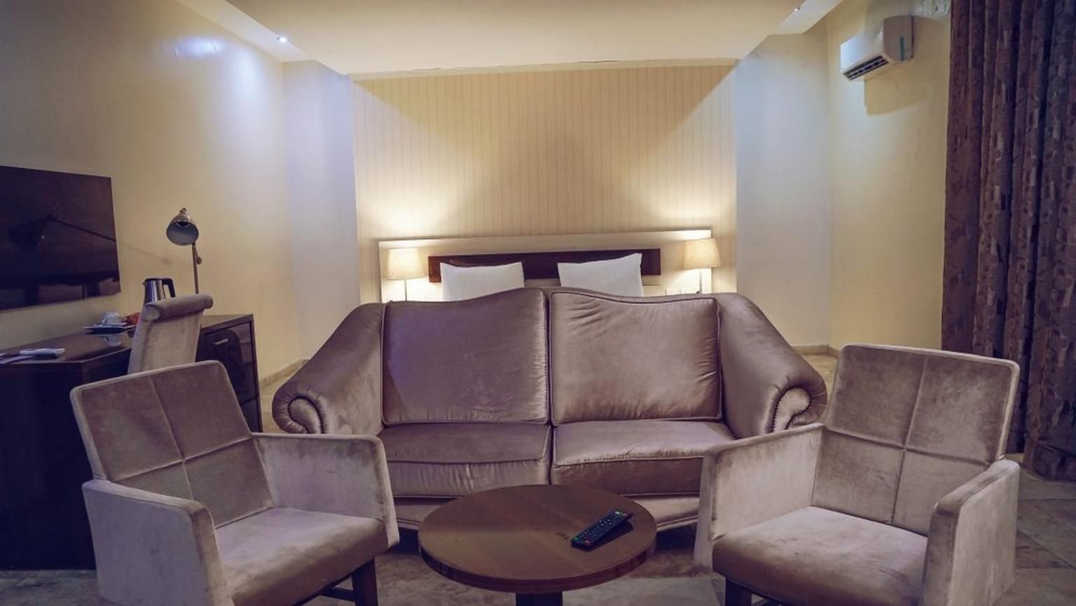 Fullmoon Hotels Penthouse Suite Double Room 2